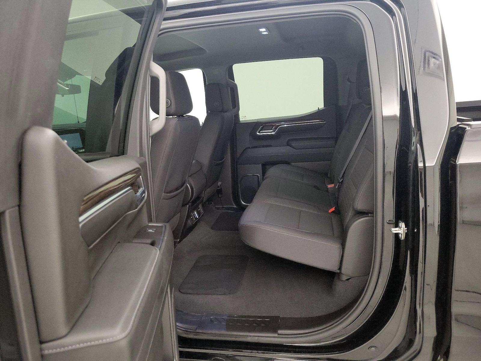 2024 Chevrolet Silverado 1500 LT - Photo 20