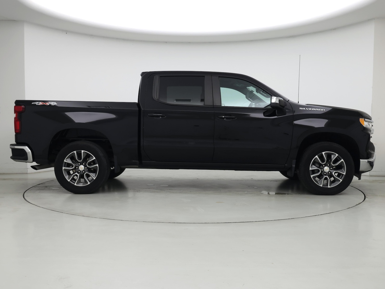 2024 Chevrolet Silverado 1500 LT - Photo 8
