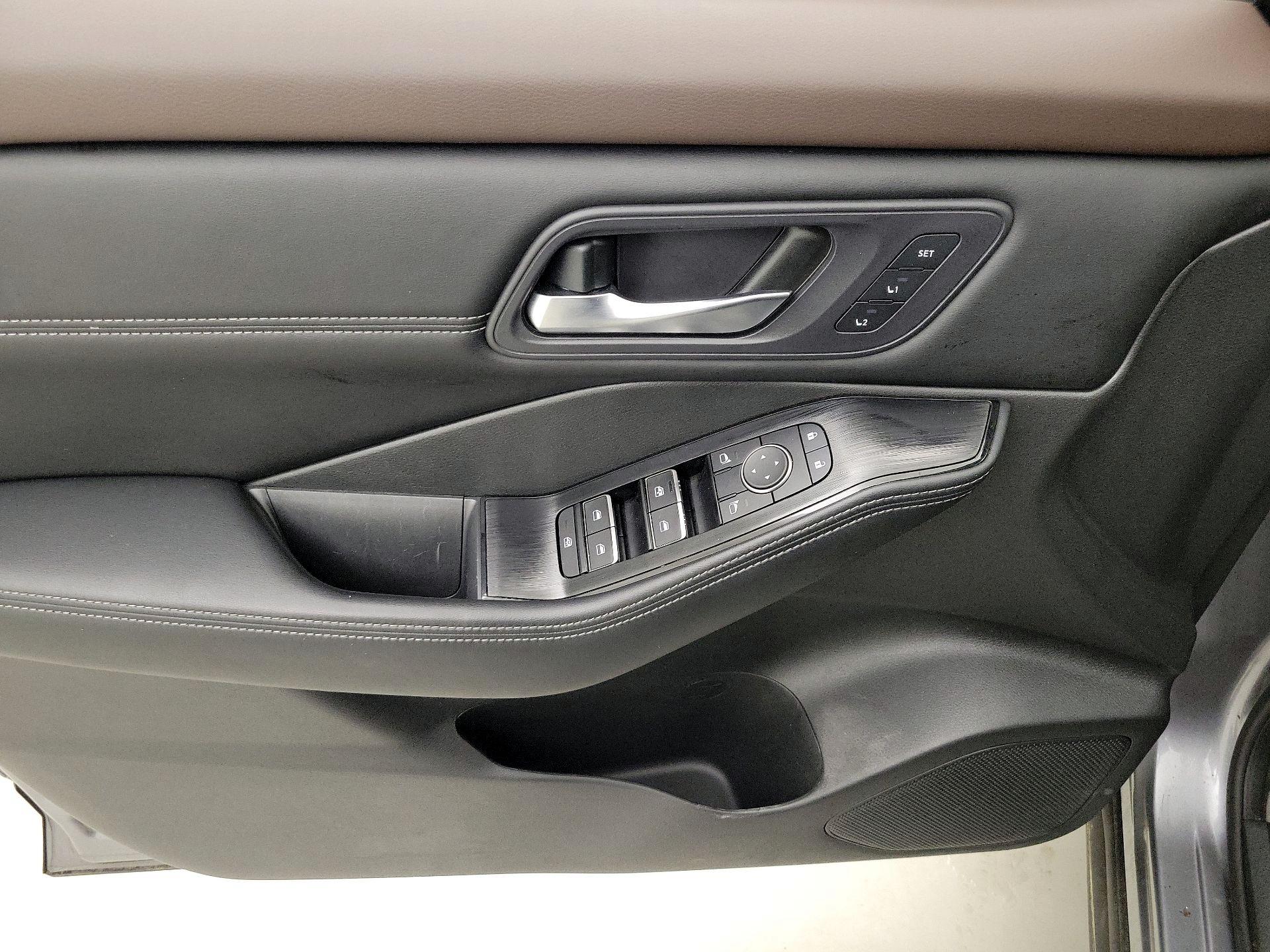 Thumbnail: 2023 Nissan Rogue - 12