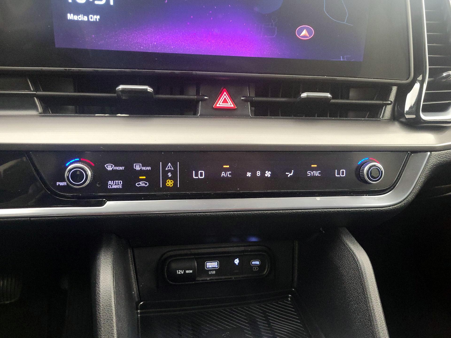 Thumbnail: 2025 Kia Sportage - 17