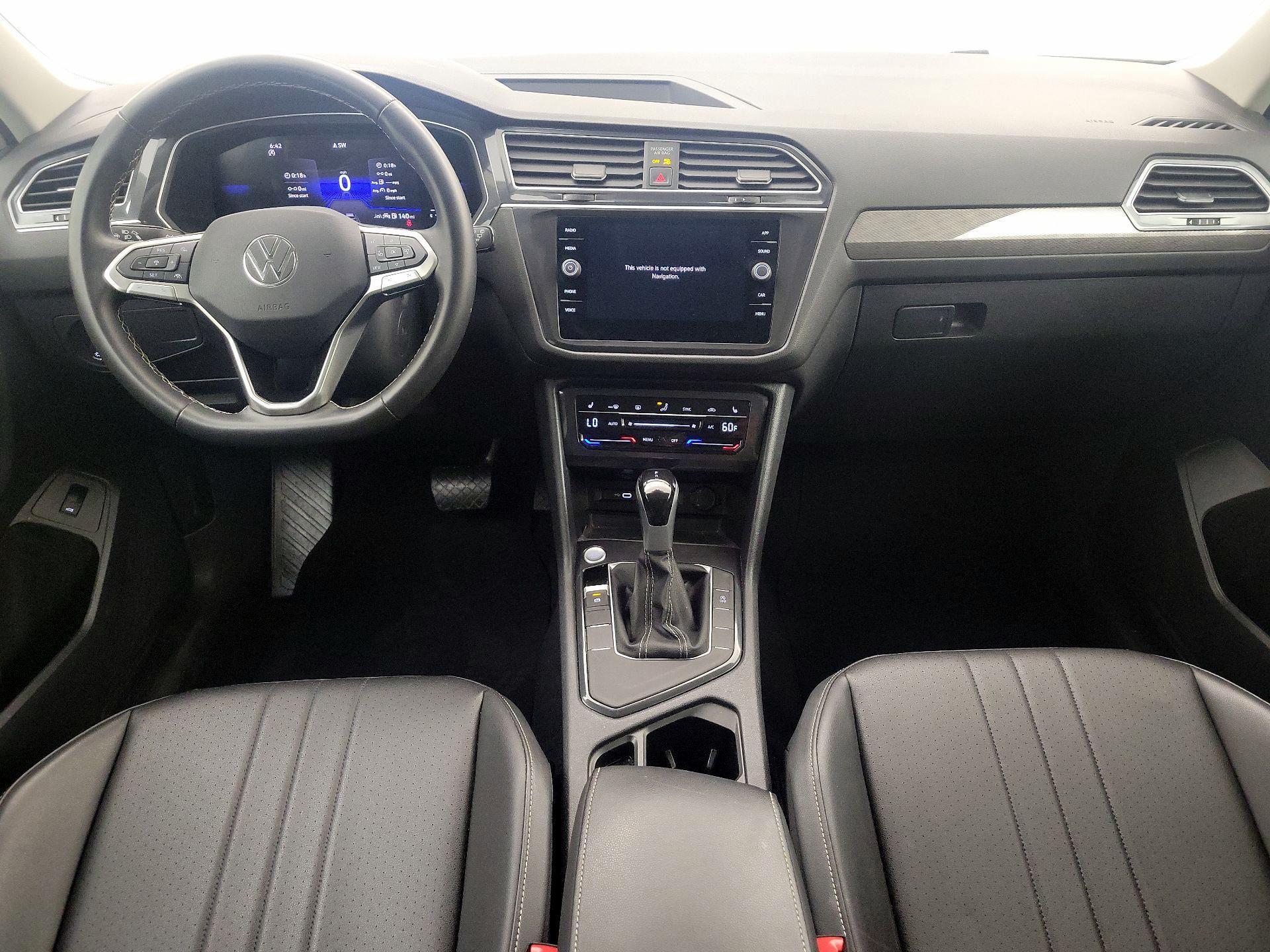 Thumbnail: 2024 Volkswagen Tiguan - 9