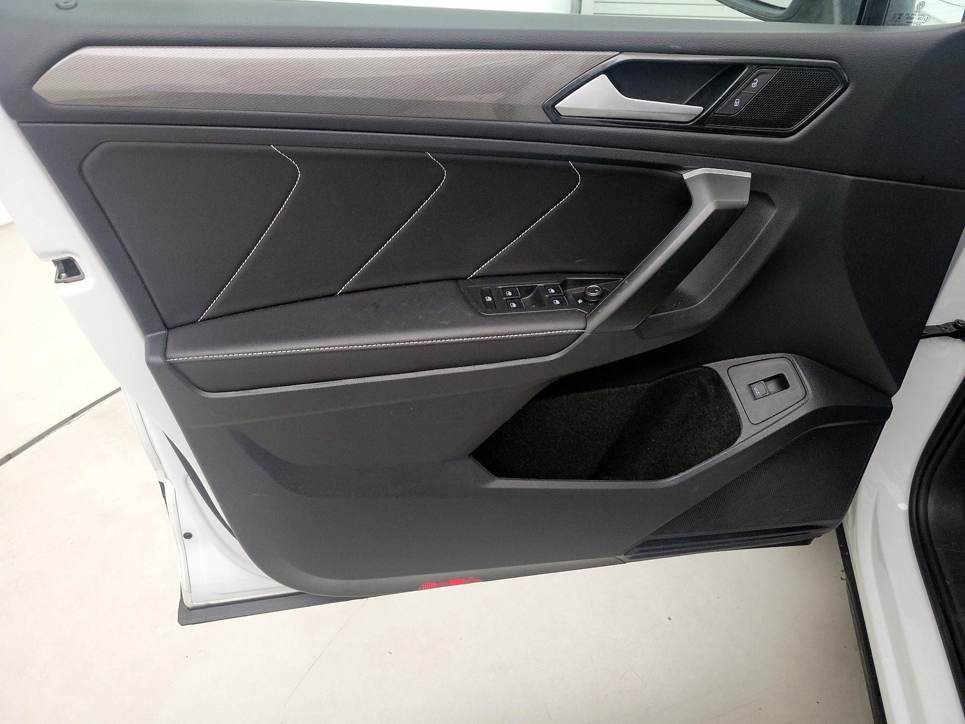 Thumbnail: 2024 Volkswagen Tiguan - 12