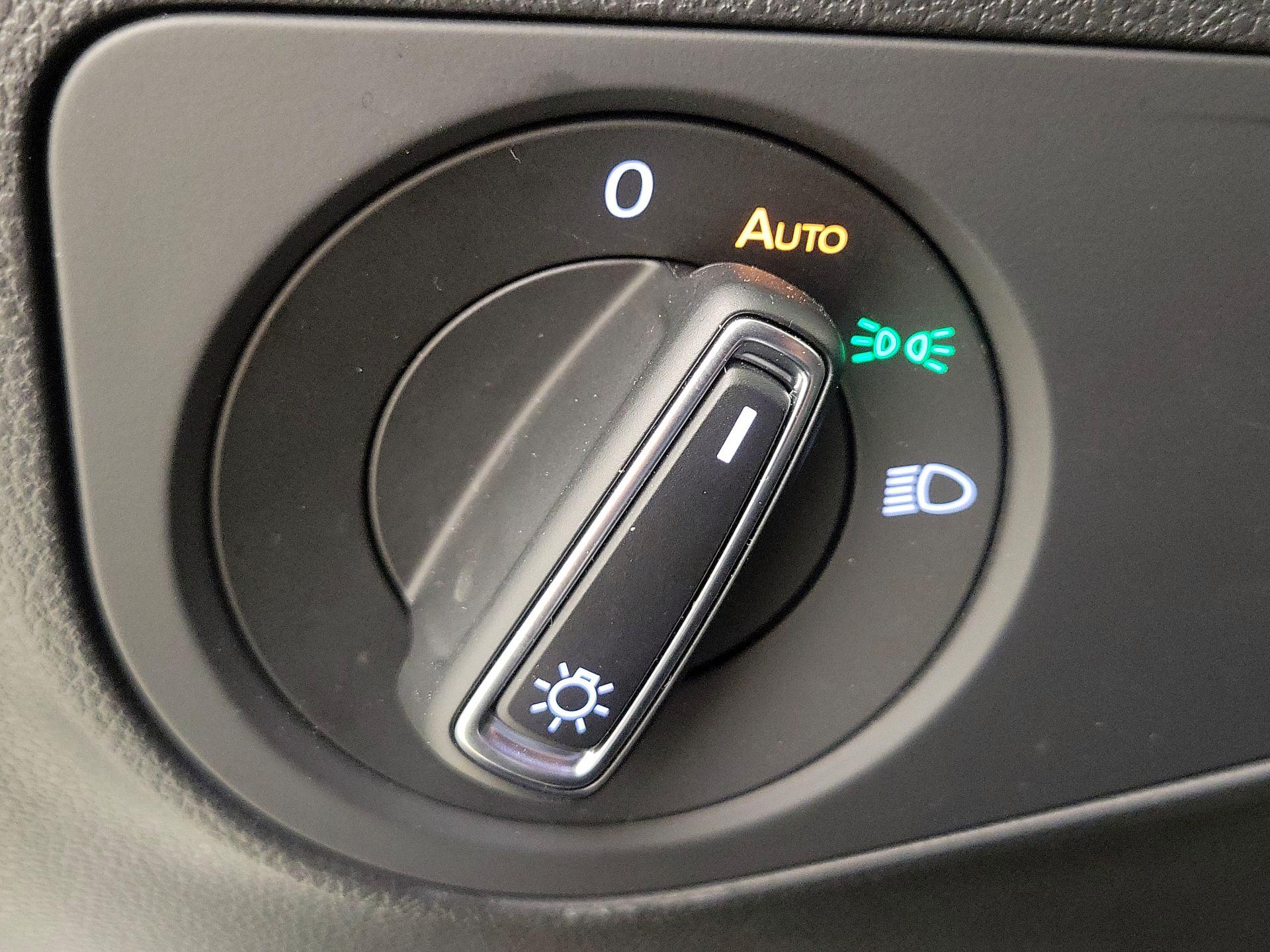 Thumbnail: 2024 Volkswagen Tiguan - 13