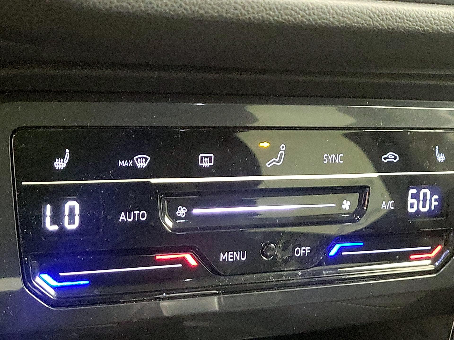 Thumbnail: 2024 Volkswagen Tiguan - 16