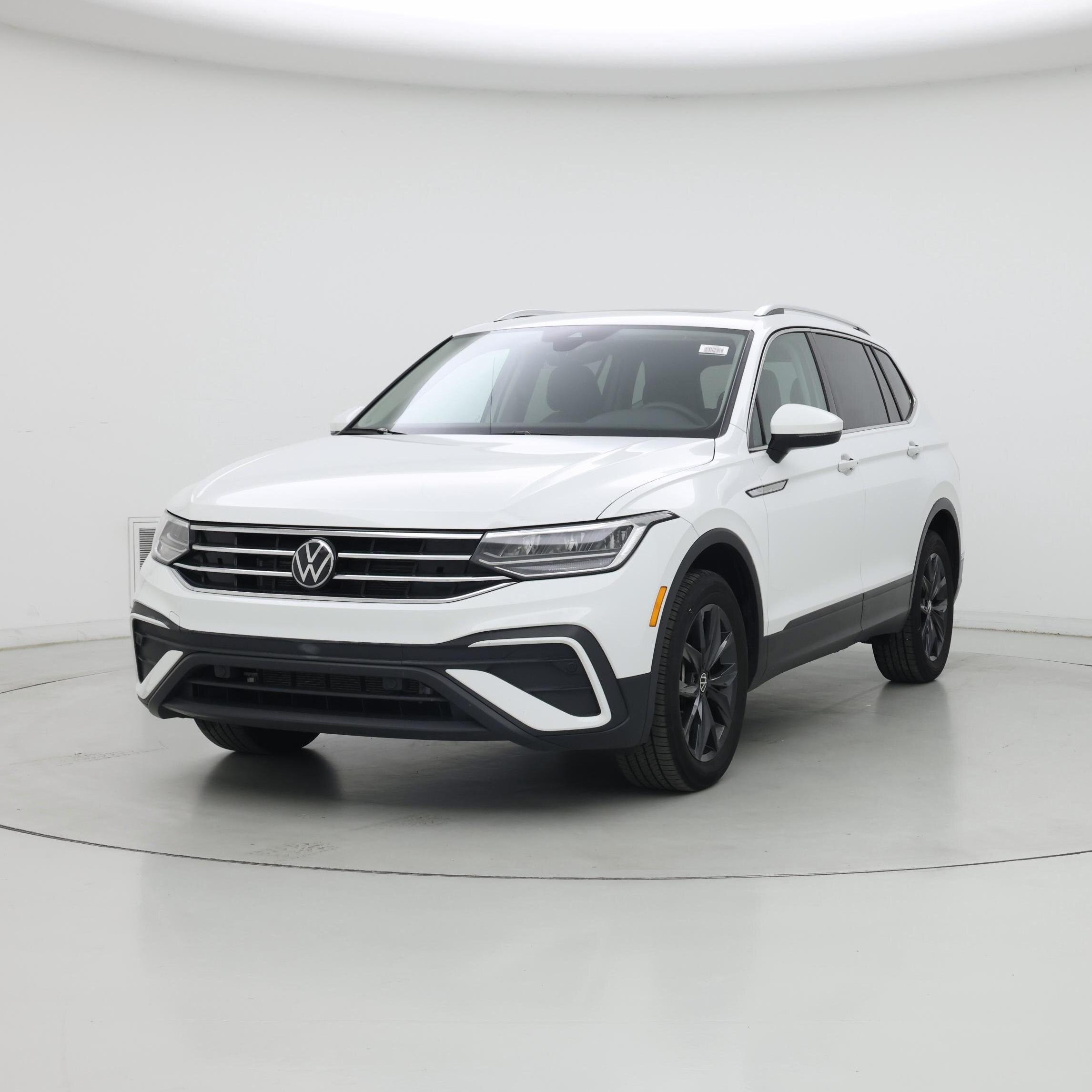 Thumbnail: 2024 Volkswagen Tiguan - 4