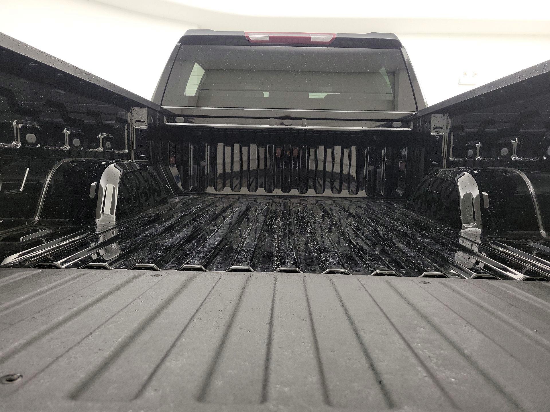 Thumbnail: 2024 Chevrolet Silverado 1500 - 20