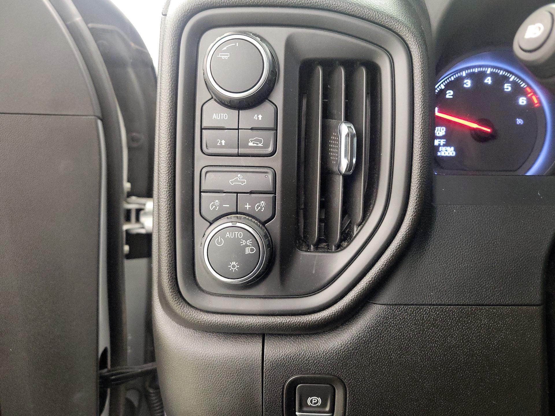 Thumbnail: 2022 Chevrolet Silverado 1500 - 13