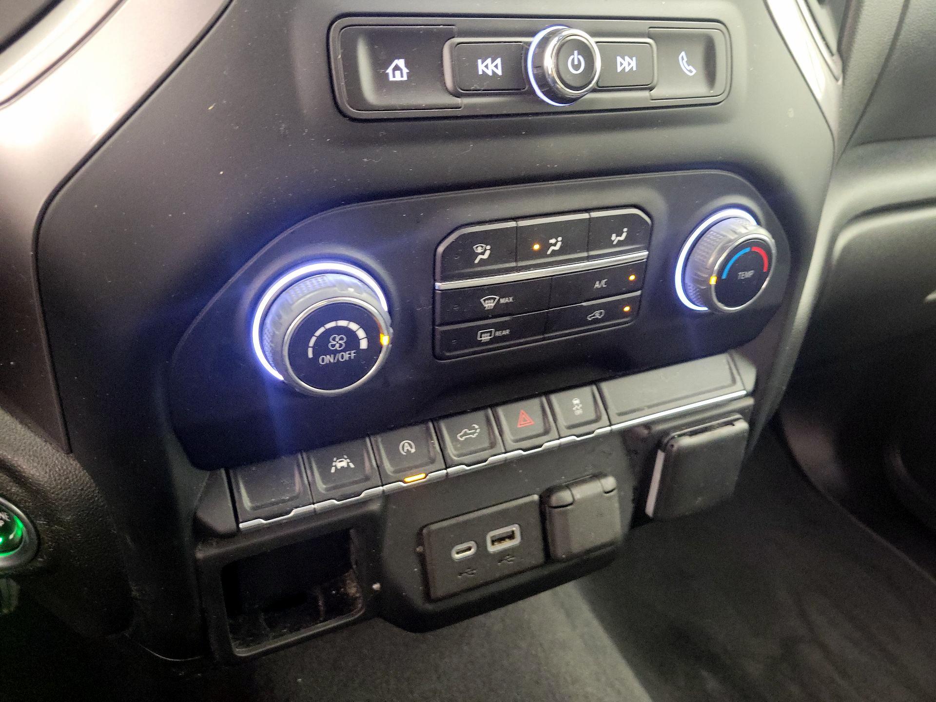 Thumbnail: 2022 Chevrolet Silverado 1500 - 16