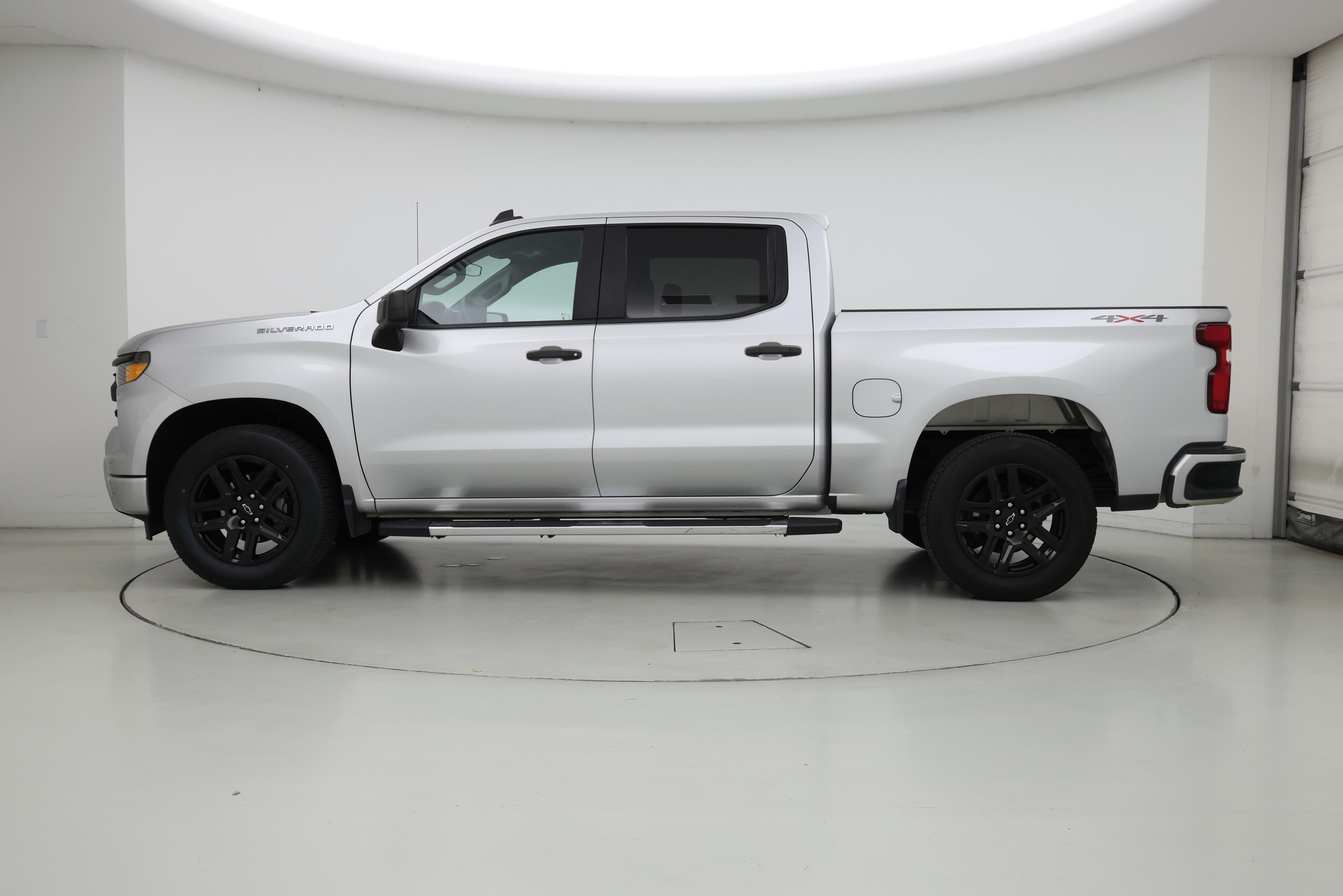 Thumbnail: 2022 Chevrolet Silverado 1500 - 3