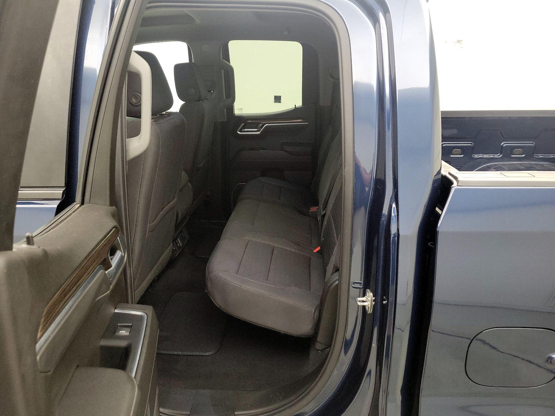 Thumbnail: 2023 Chevrolet Silverado 1500 - 19