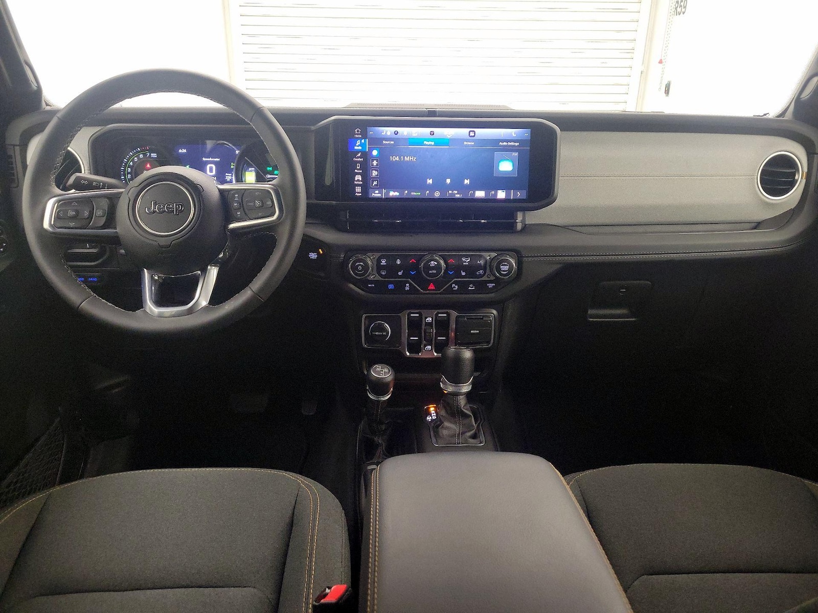2025 Jeep Wrangler 4xe Sahara 4XE - Photo 10
