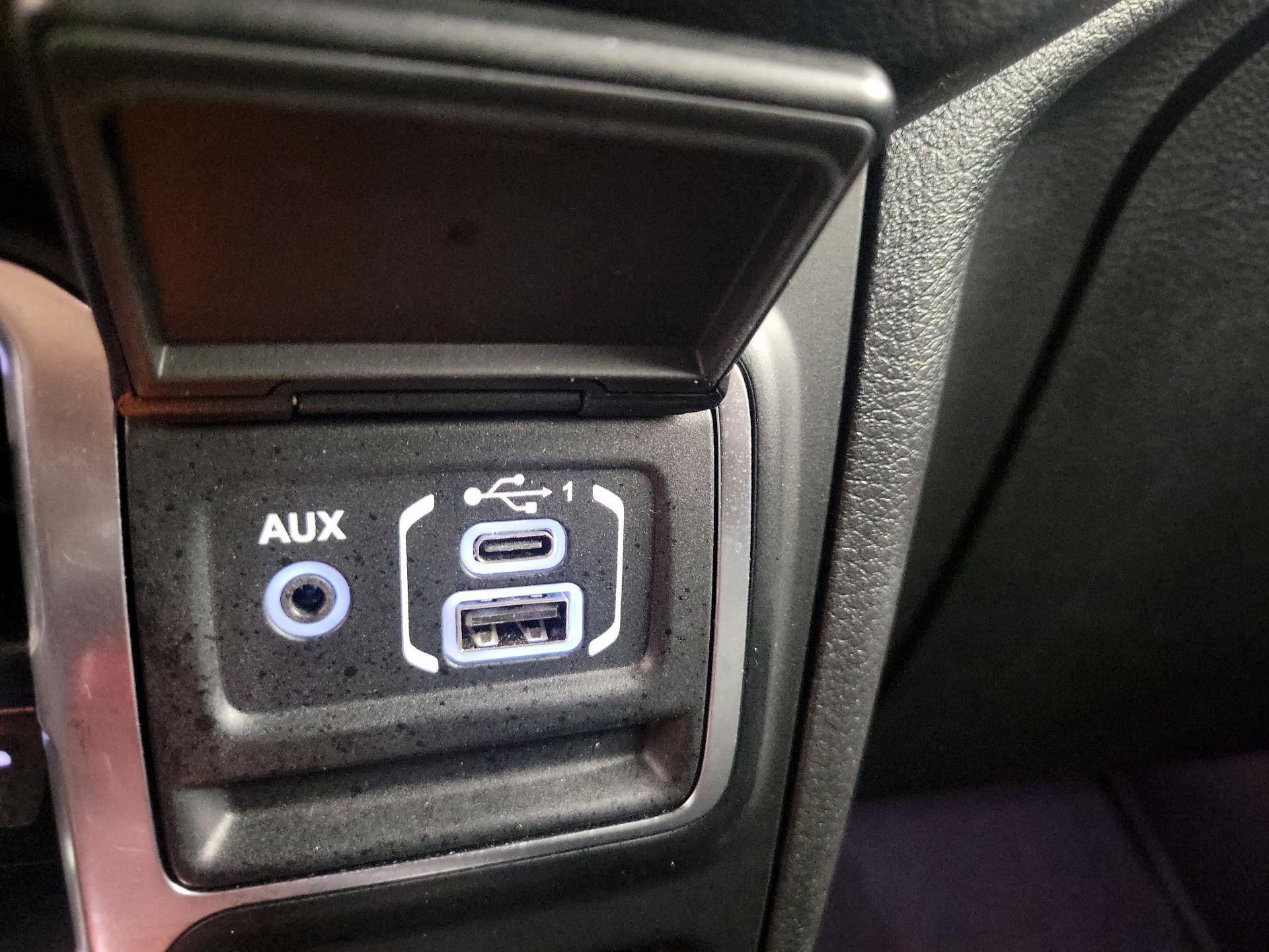 Thumbnail: 2025 Jeep Wrangler - 18