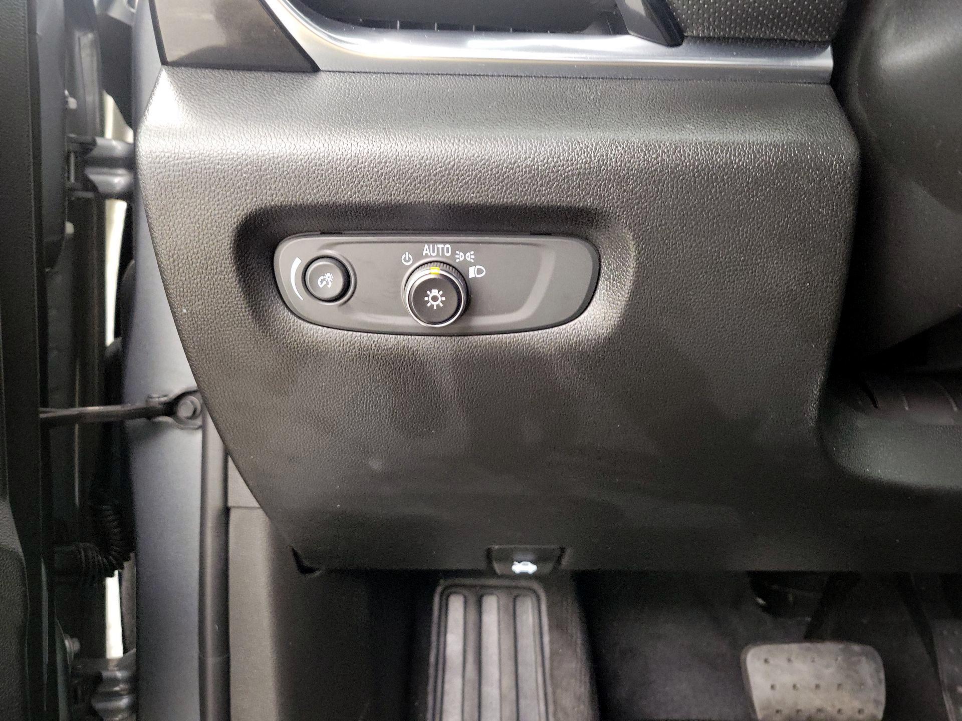 Thumbnail: 2023 Chevrolet Traverse - 13