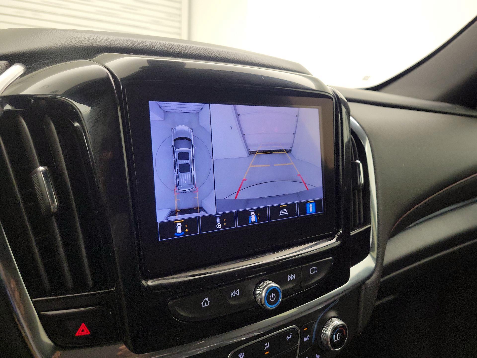 Thumbnail: 2023 Chevrolet Traverse - 15