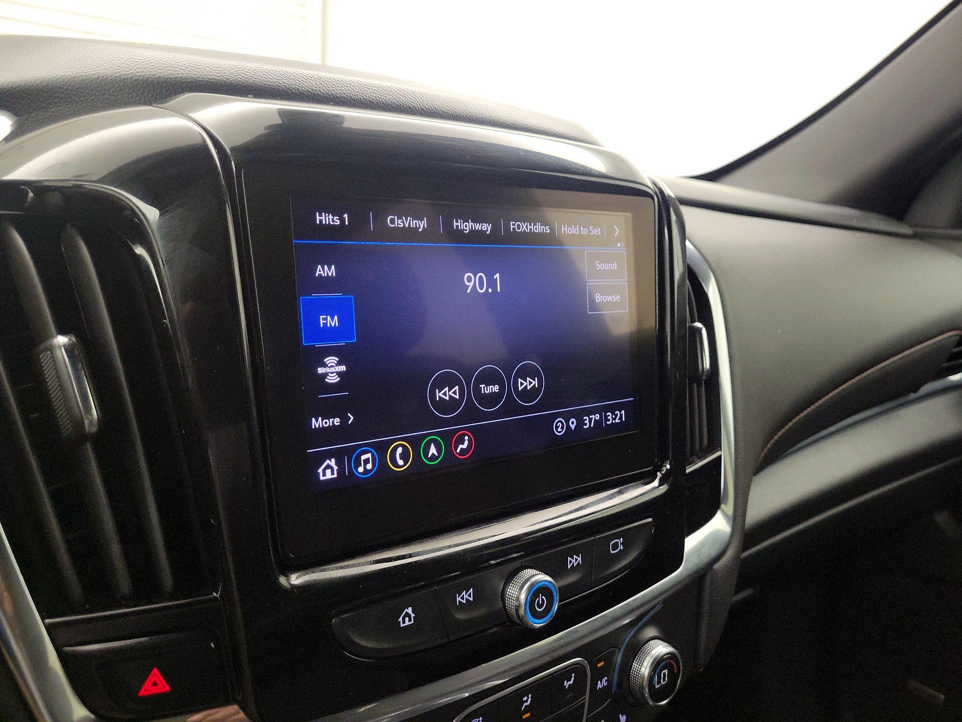 Thumbnail: 2023 Chevrolet Traverse - 16