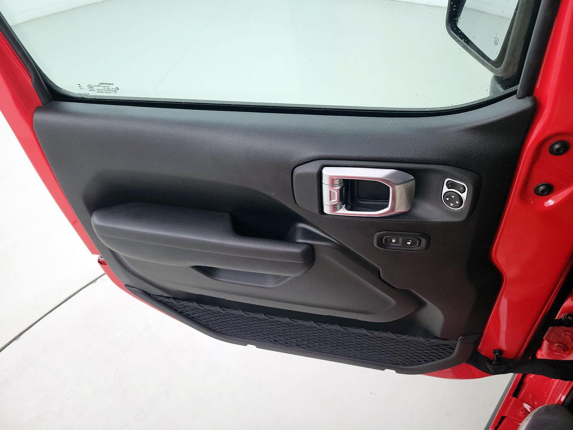 Thumbnail: 2025 Jeep Wrangler - 12