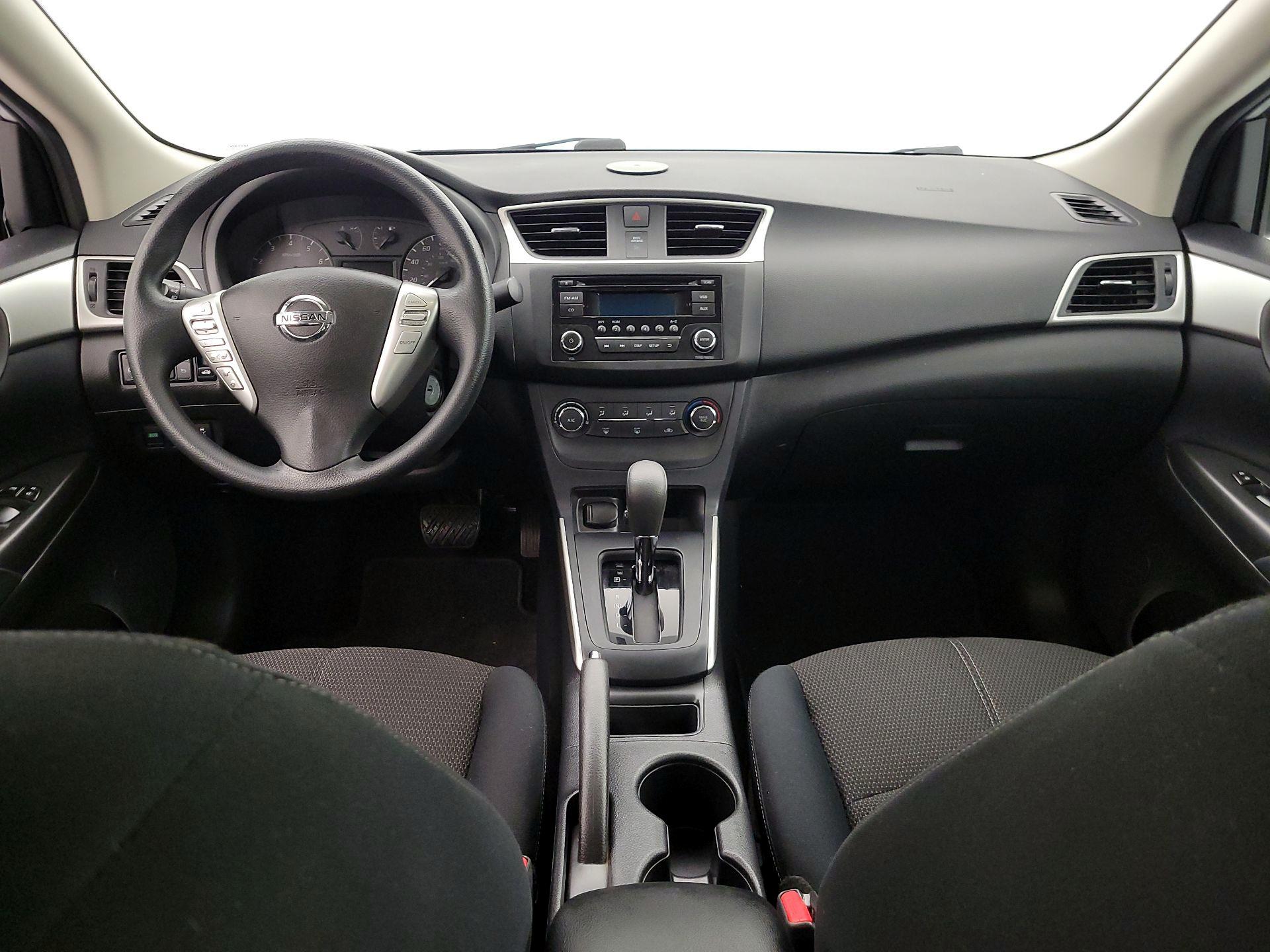 Thumbnail: 2017 Nissan Sentra - 9