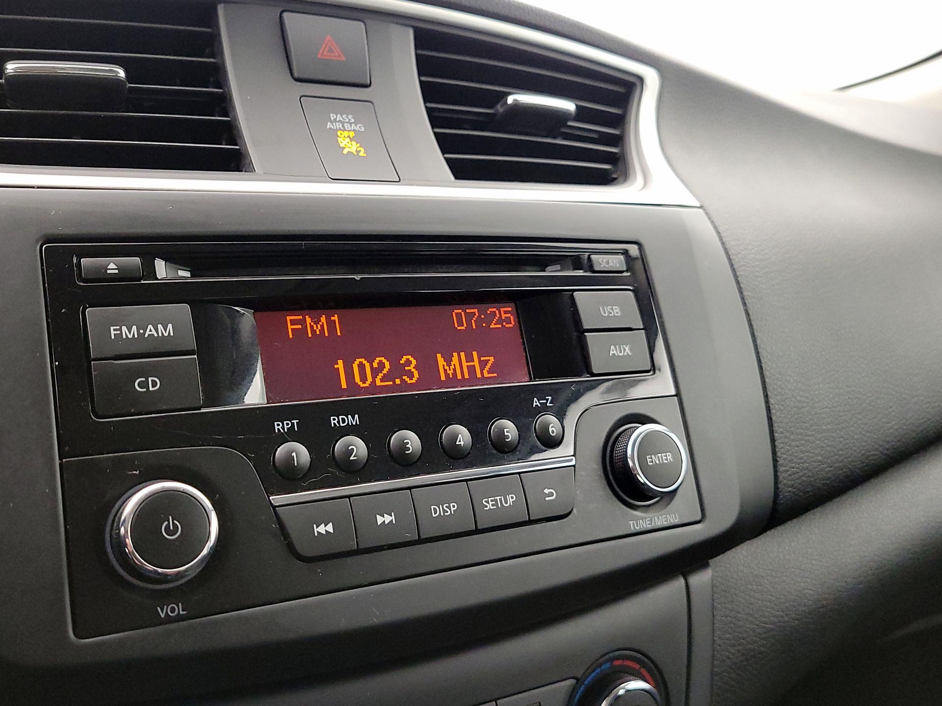 Thumbnail: 2017 Nissan Sentra - 14