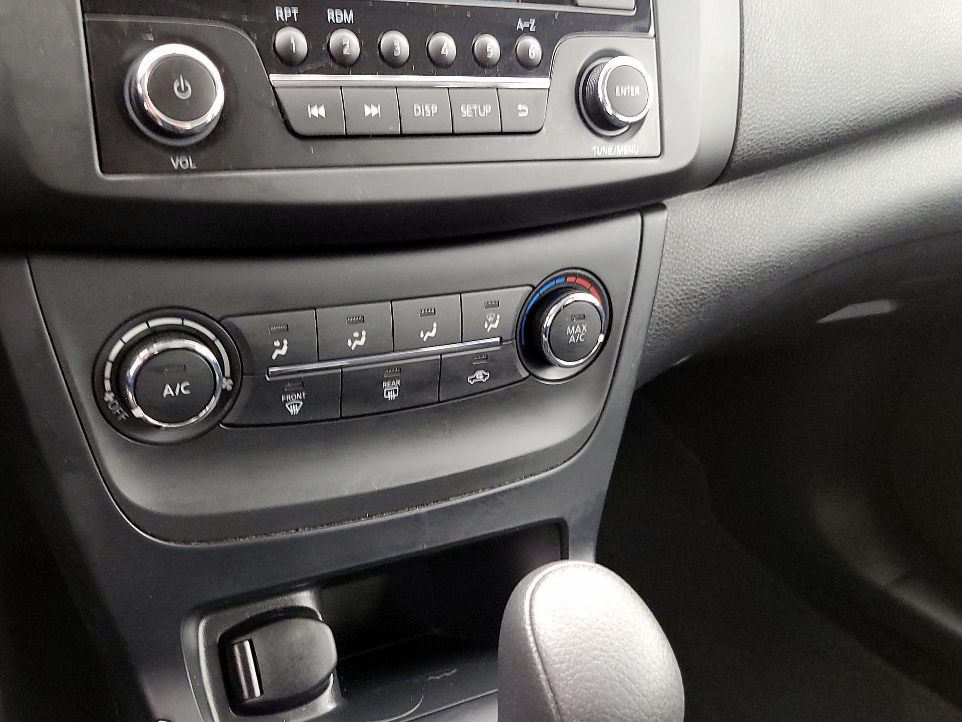 Thumbnail: 2017 Nissan Sentra - 15