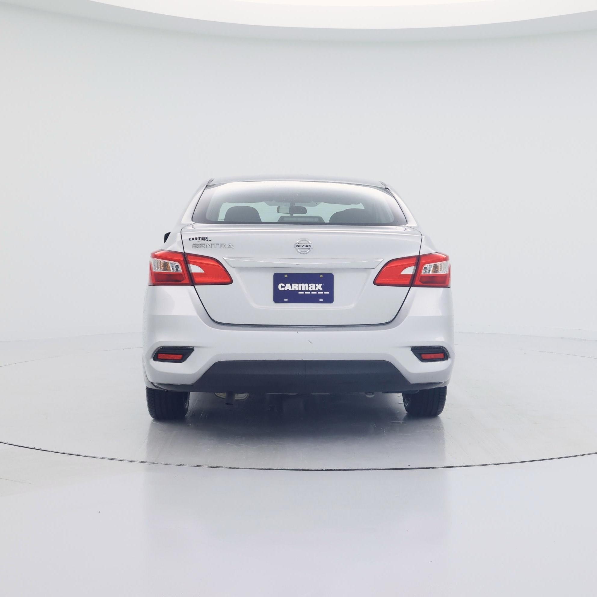 Thumbnail: 2017 Nissan Sentra - 6