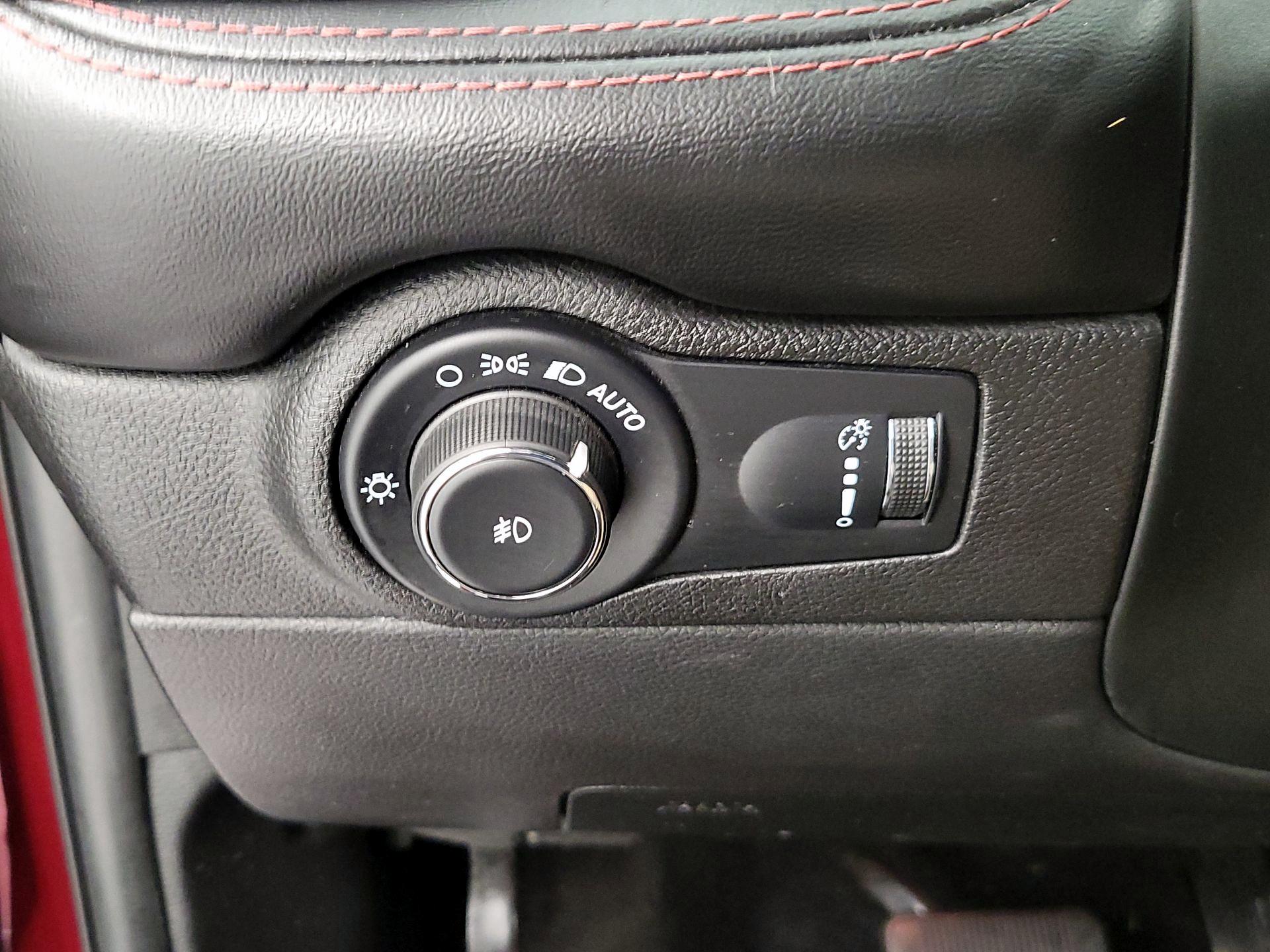 Thumbnail: 2021 Dodge Durango - 13