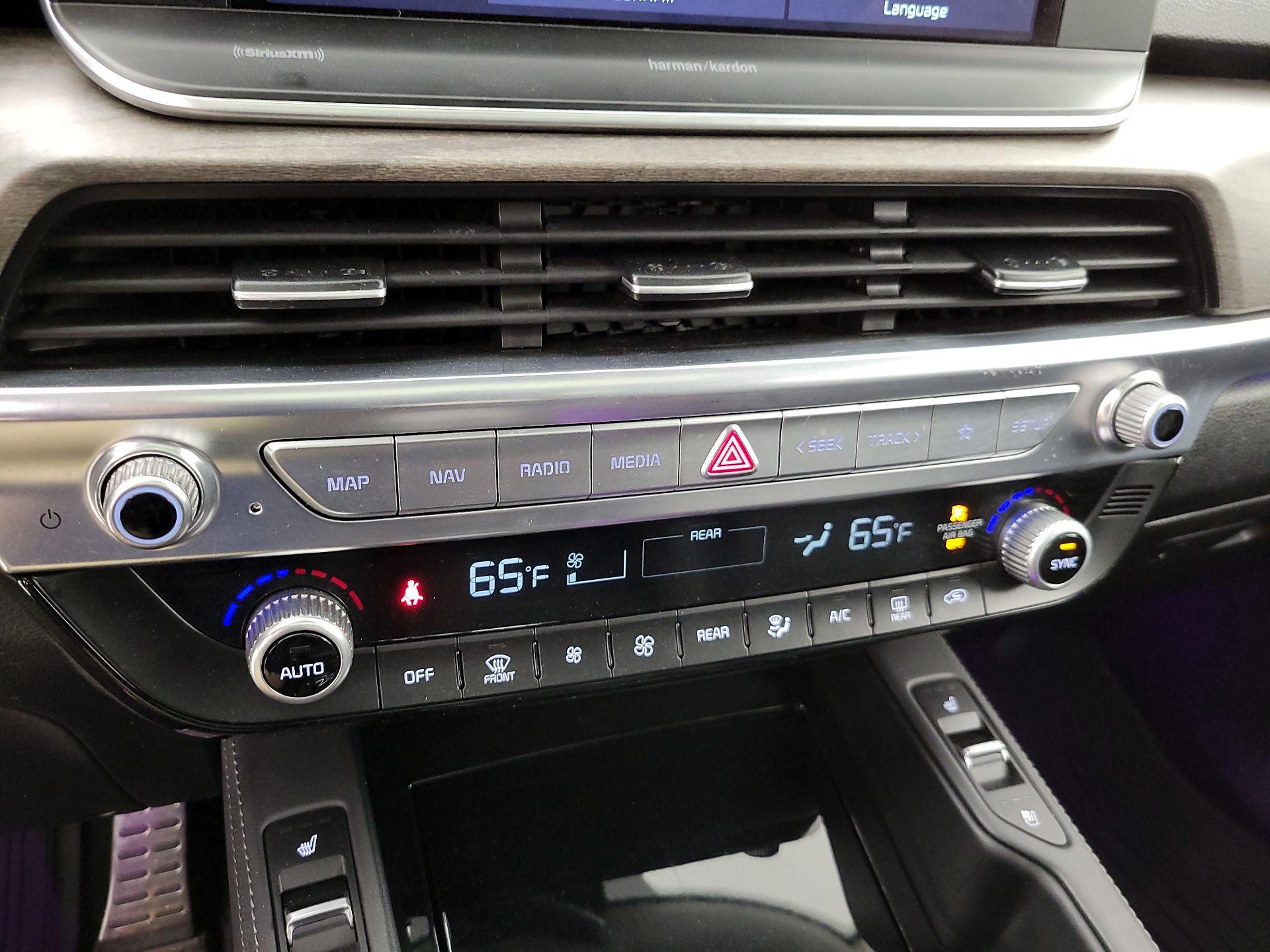 Thumbnail: 2021 Kia Telluride - 17