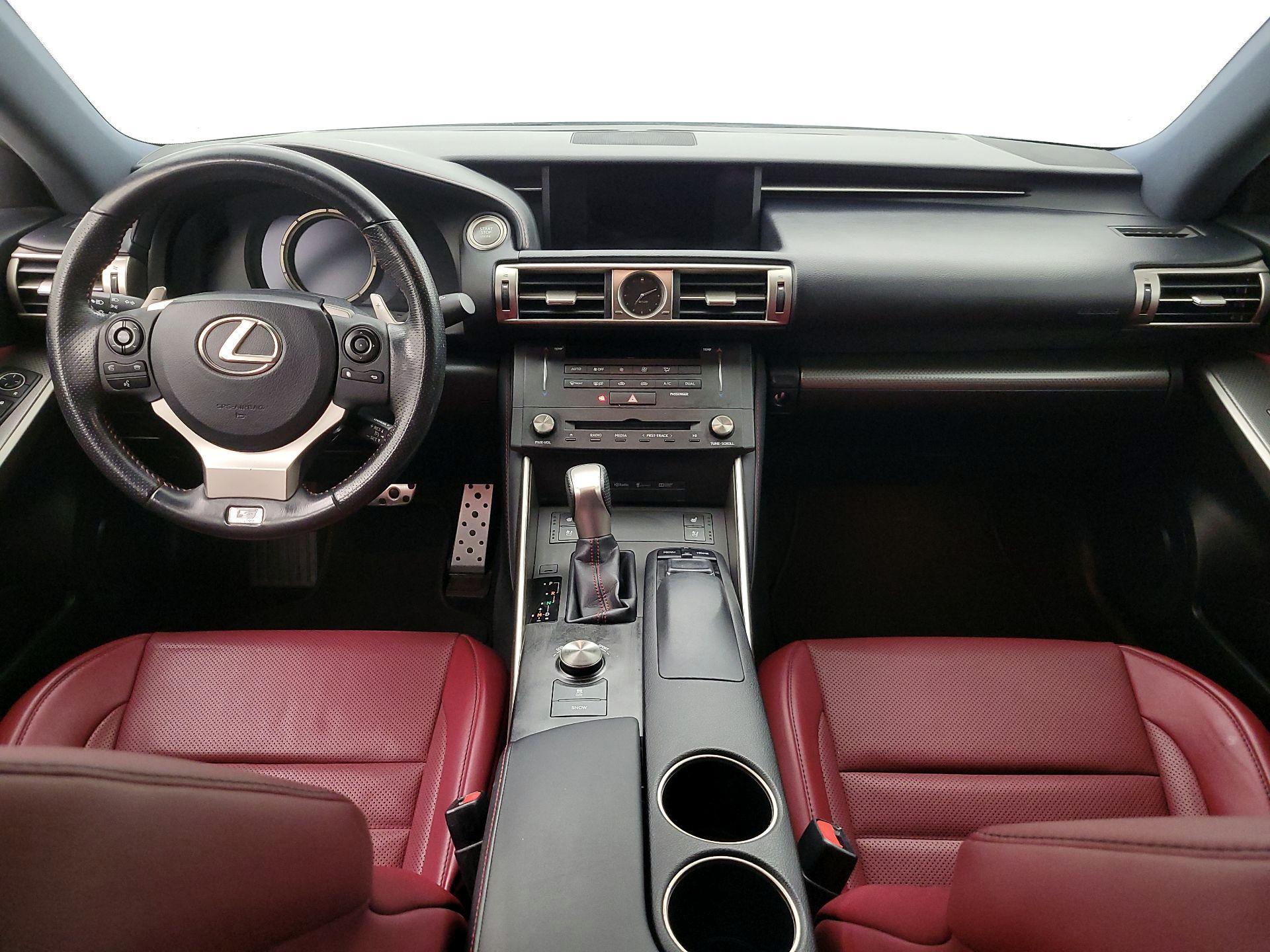 Thumbnail: 2016 Lexus IS - 9