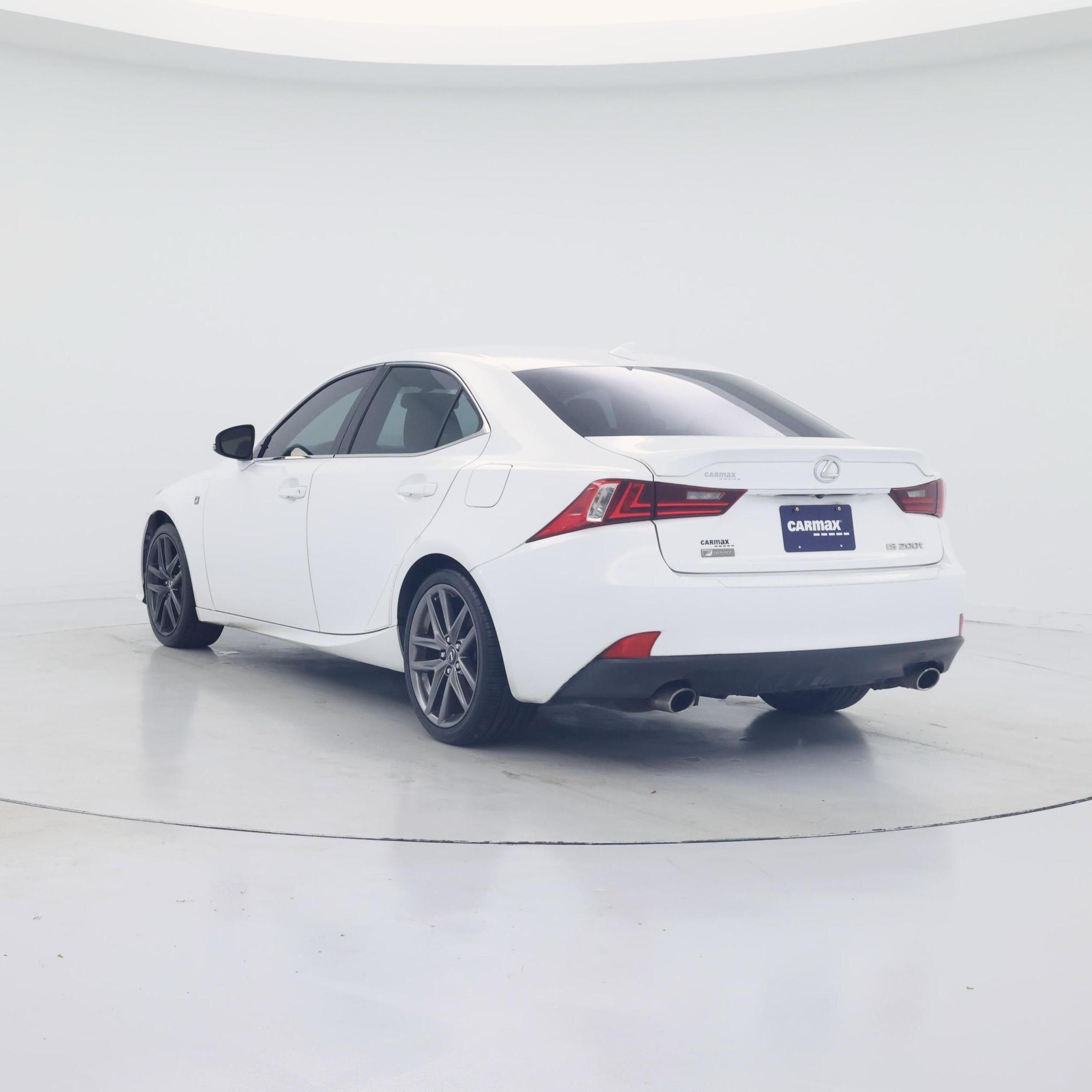 Thumbnail: 2016 Lexus IS - 2