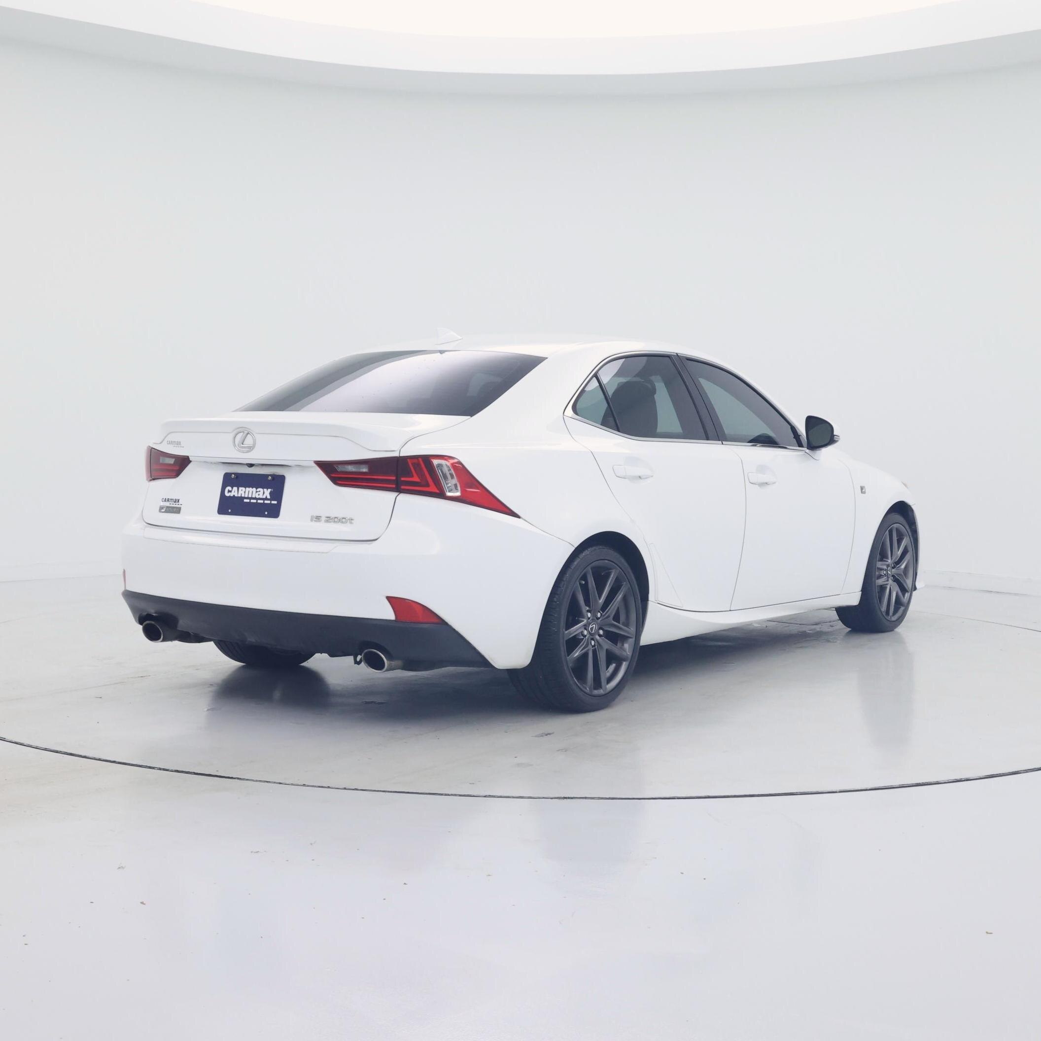 Thumbnail: 2016 Lexus IS - 8