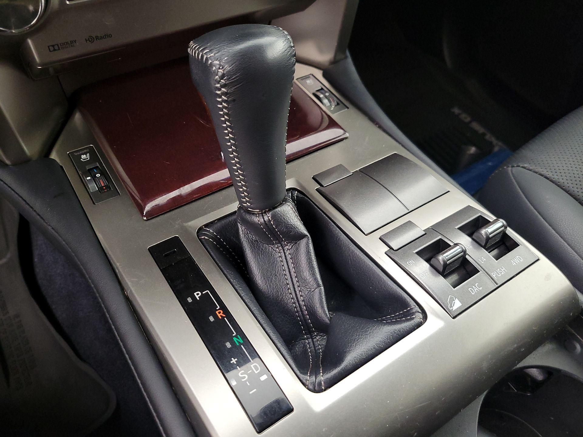 Thumbnail: 2019 Lexus GX - 18