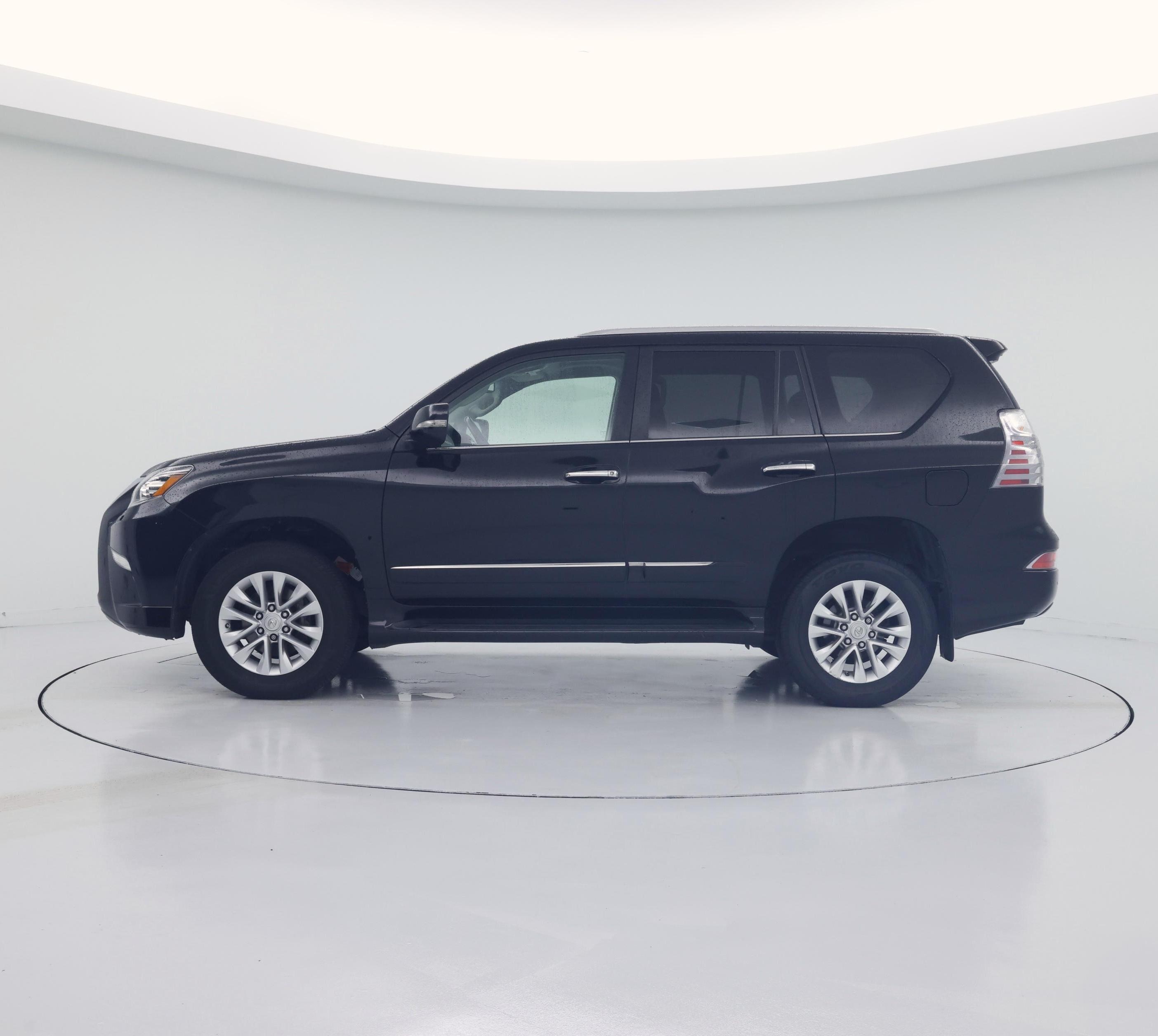 Thumbnail: 2019 Lexus GX - 3