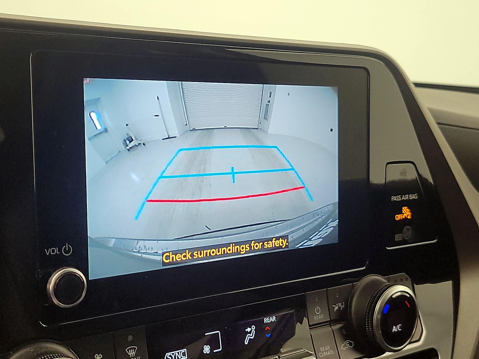 Thumbnail: 2023 Toyota Highlander - 14