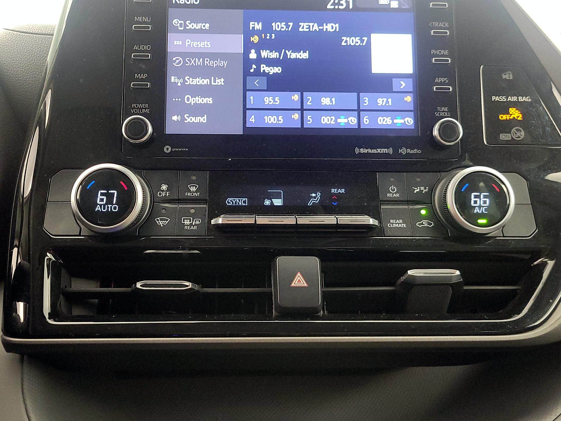 Thumbnail: 2020 Toyota Highlander - 16