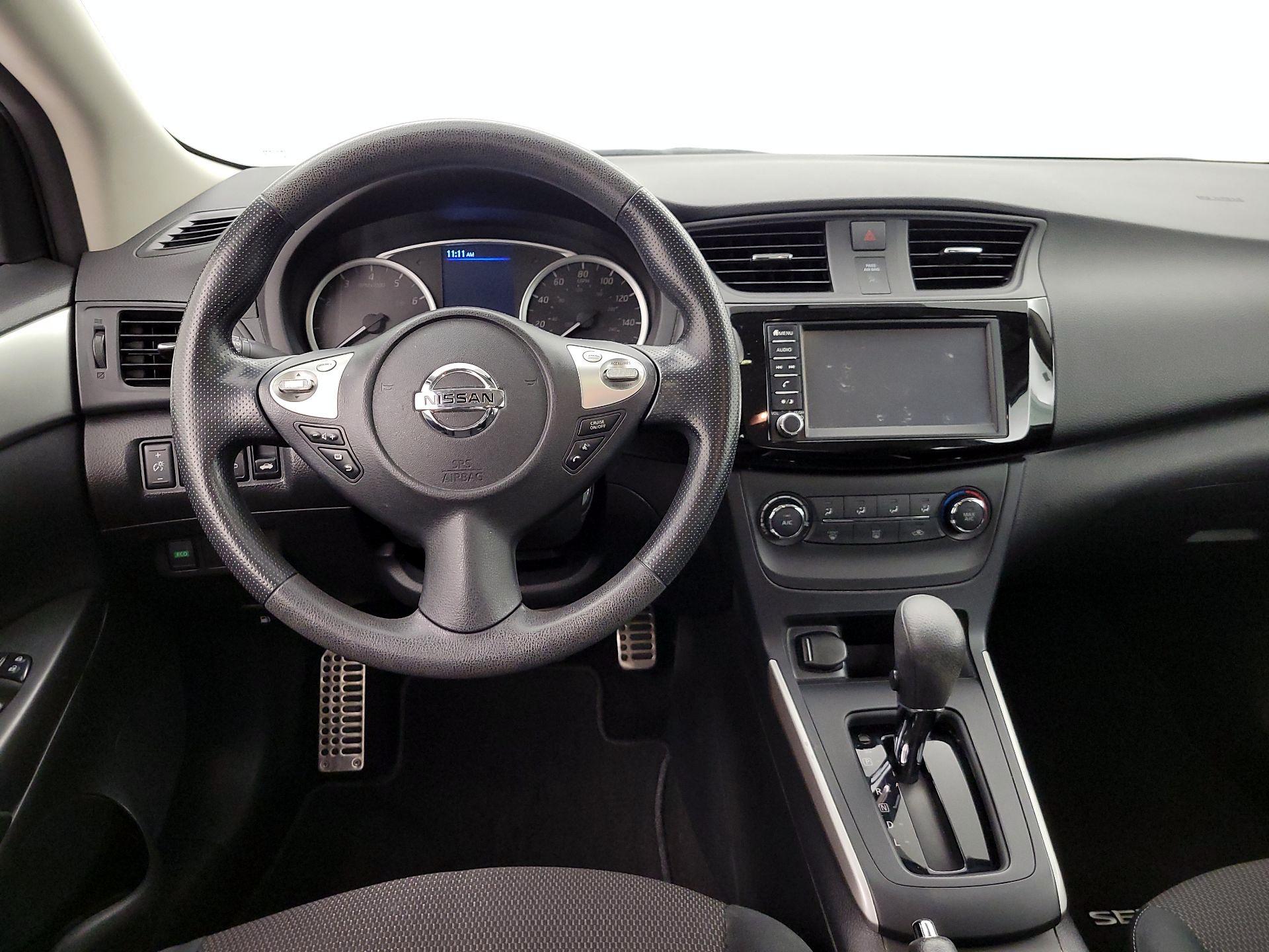 Thumbnail: 2019 Nissan Sentra - 10