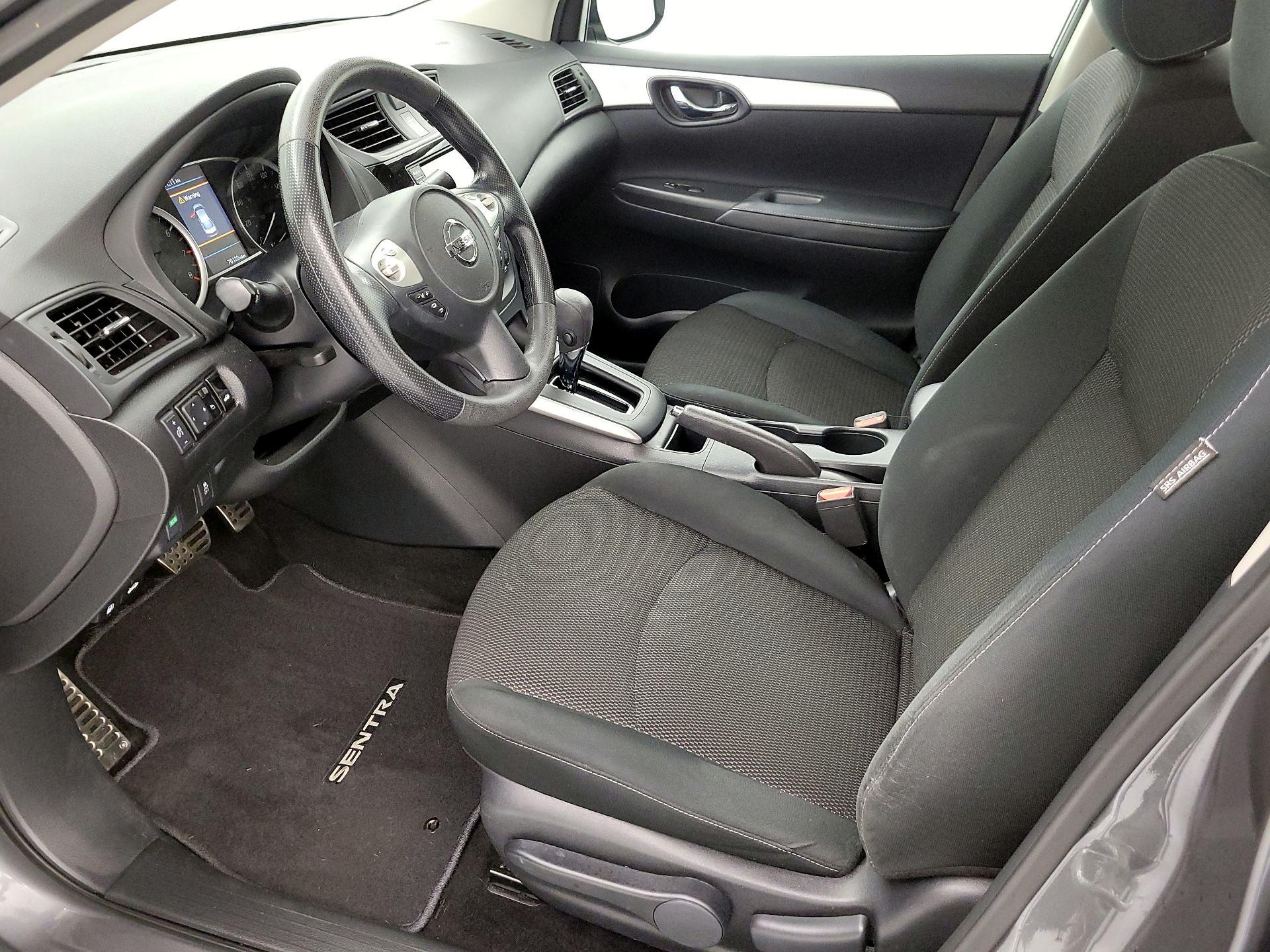 Thumbnail: 2019 Nissan Sentra - 11