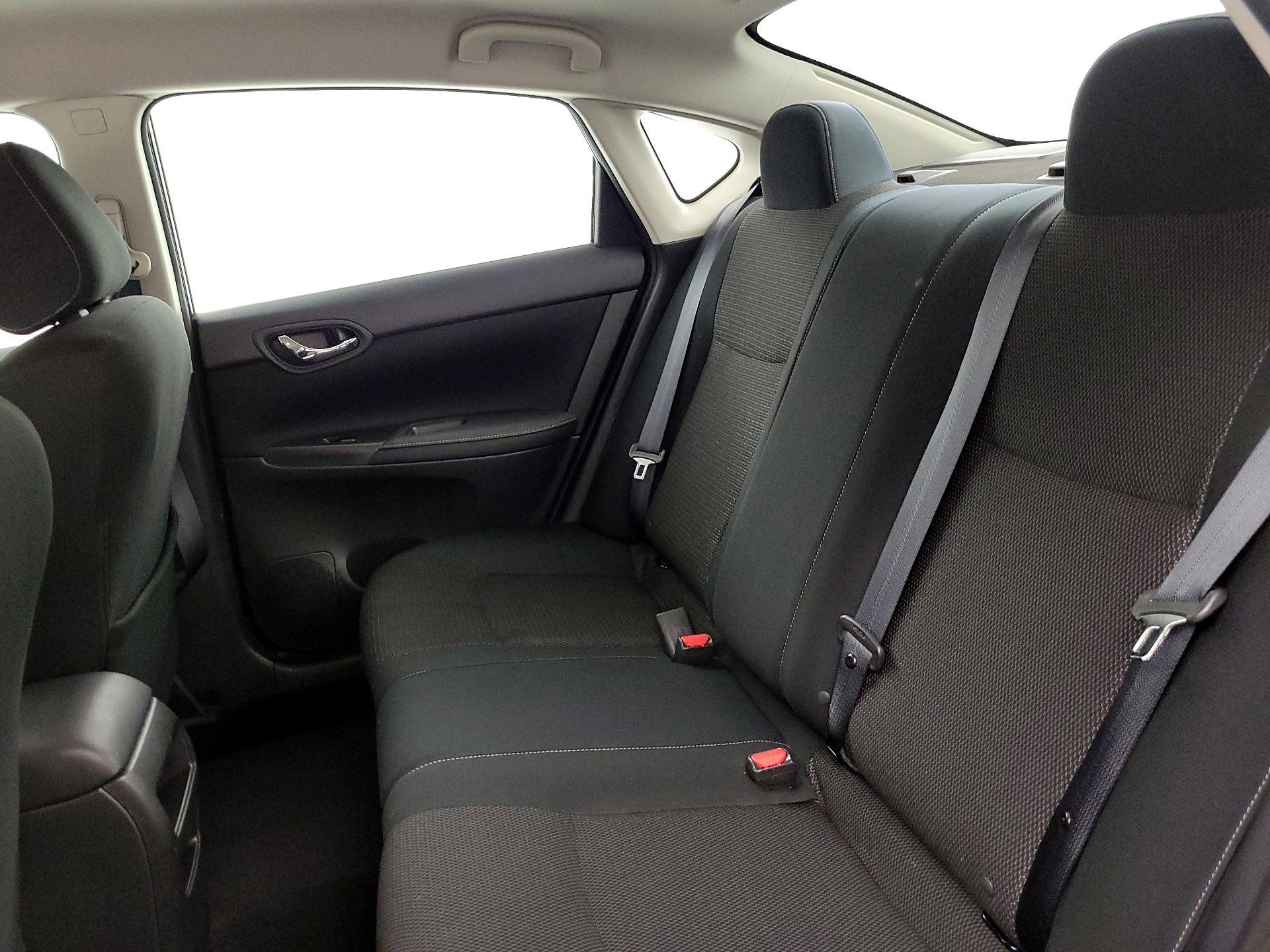 Thumbnail: 2019 Nissan Sentra - 19