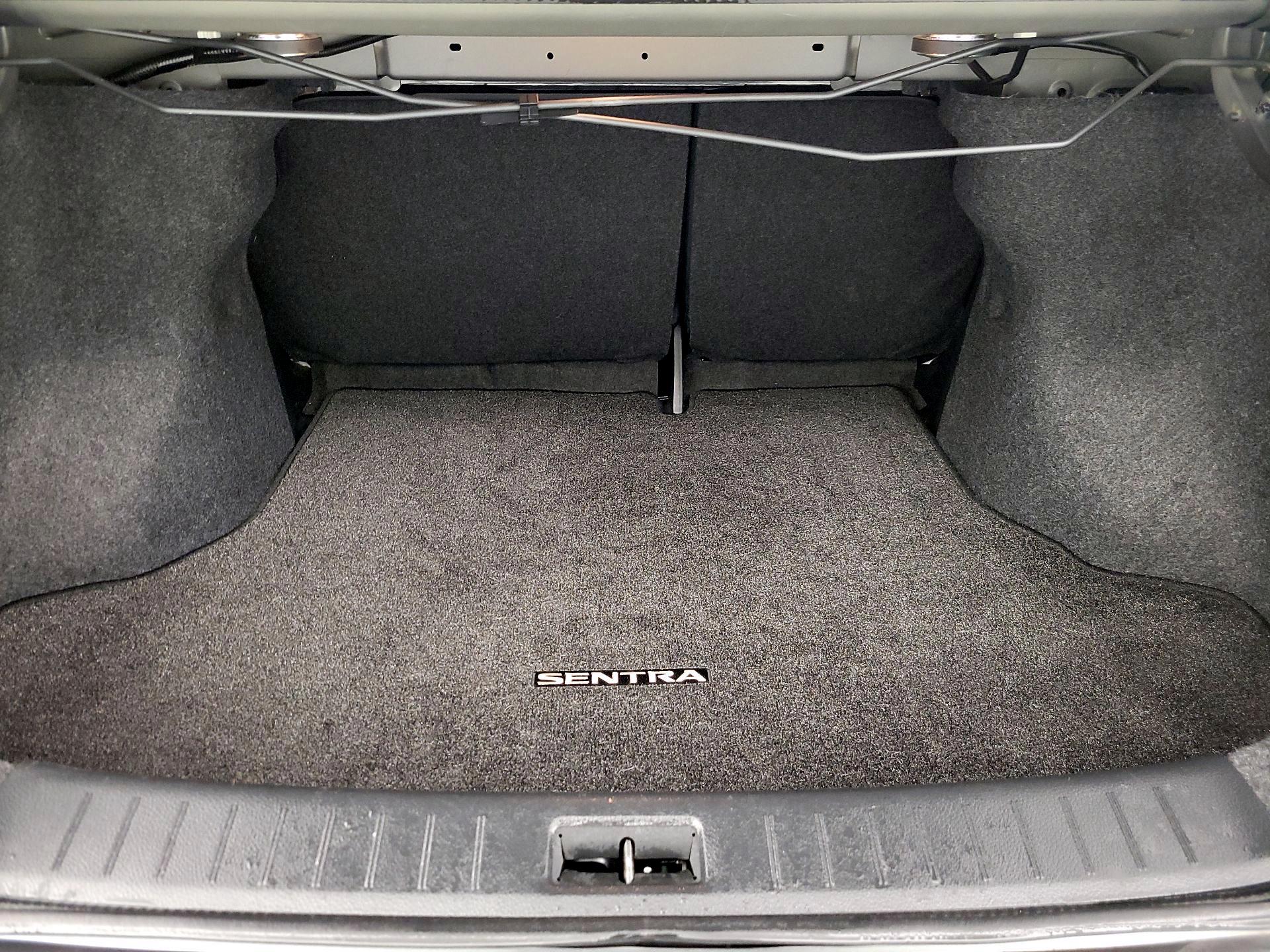 Thumbnail: 2019 Nissan Sentra - 20