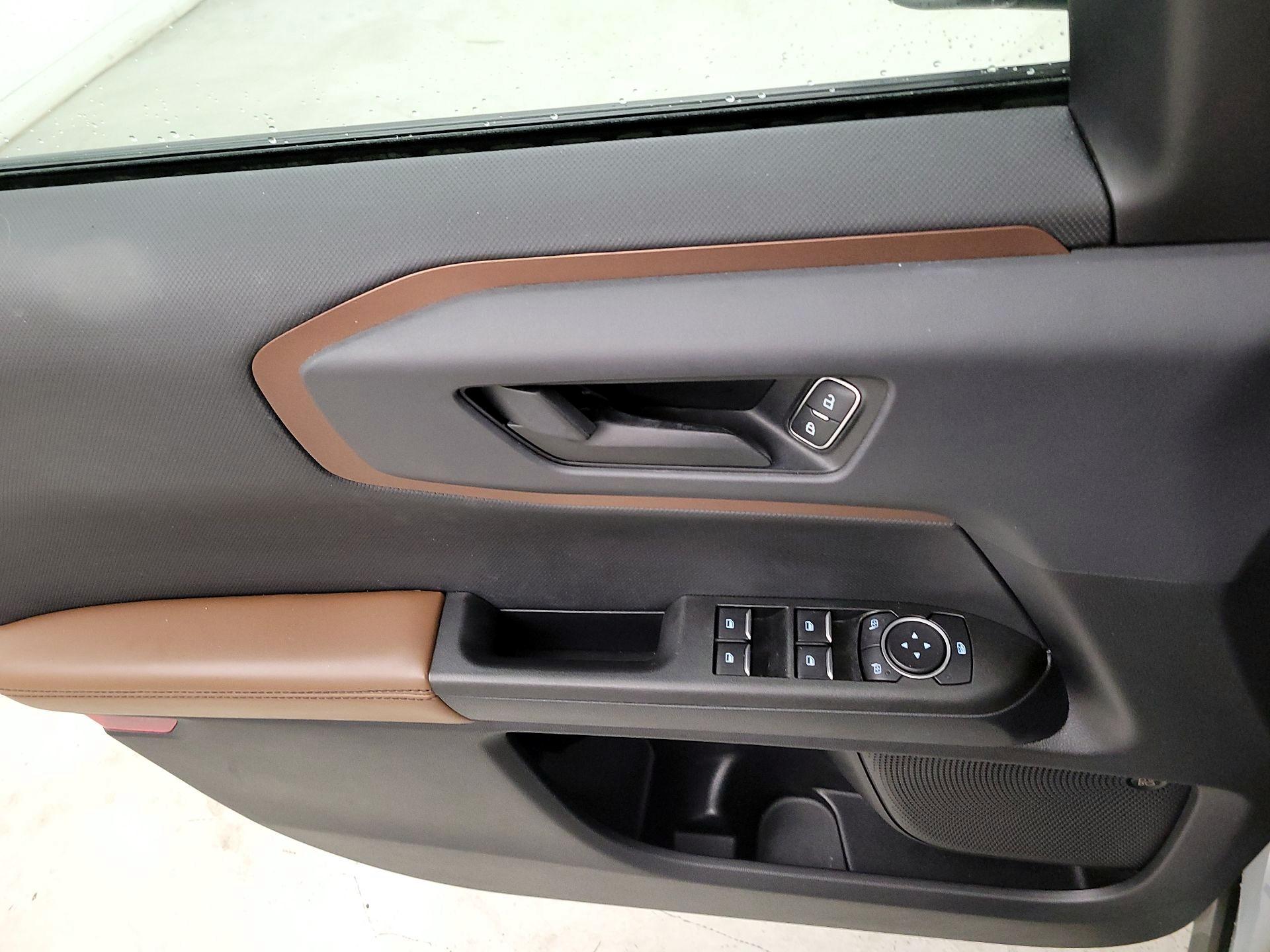 Thumbnail: 2022 Ford Bronco Sport - 12