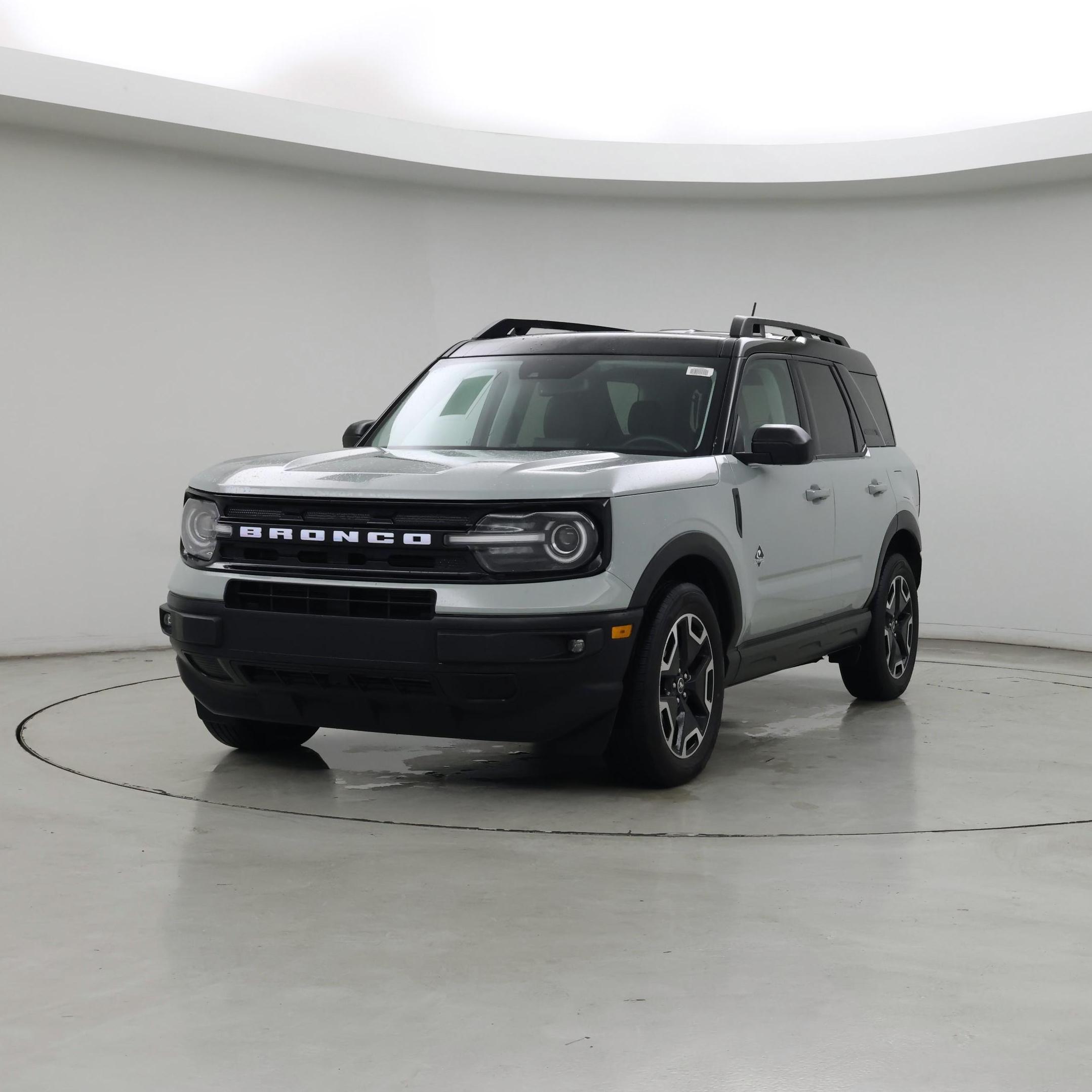 Thumbnail: 2022 Ford Bronco Sport - 4