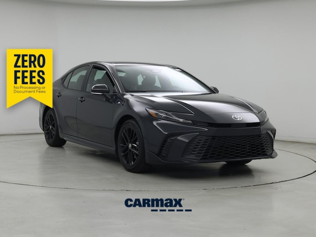 Gray 2025 Toyota Camry Sedan Front-Wheel Drive Automatic