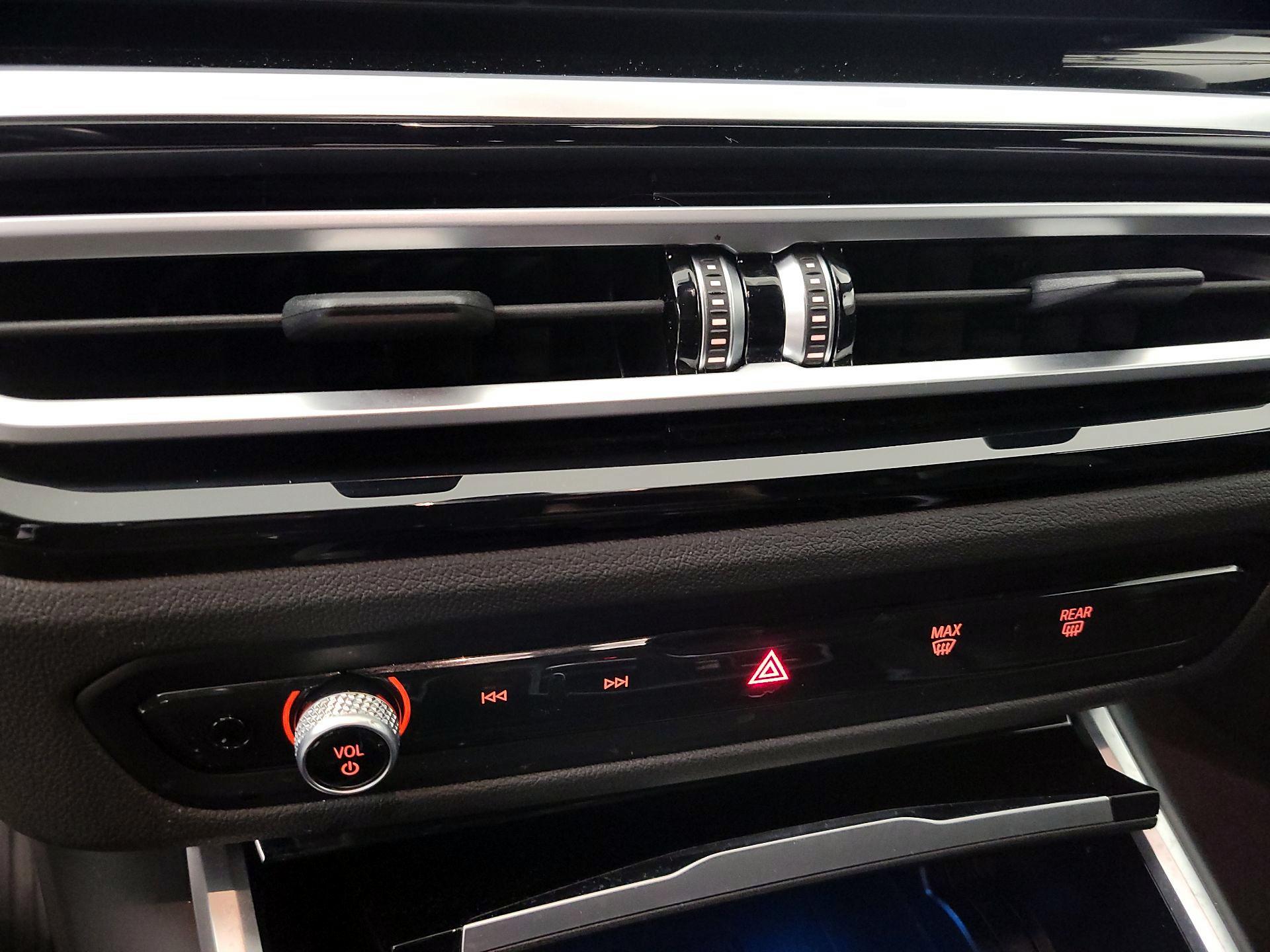 Thumbnail: 2023 BMW 3 Series - 17