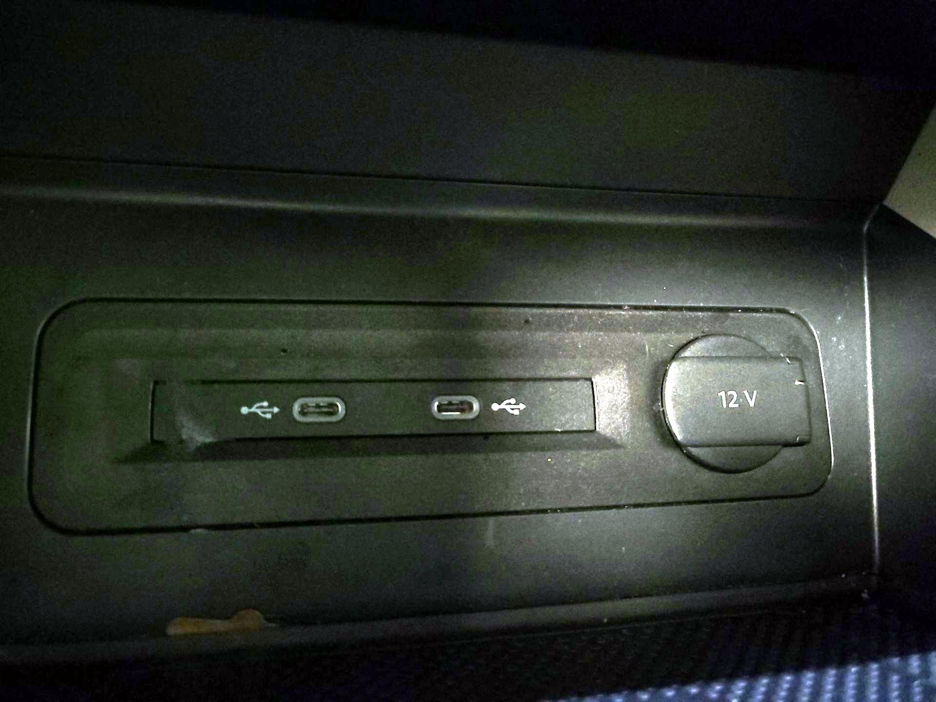 Thumbnail: 2023 Volkswagen Atlas - 18