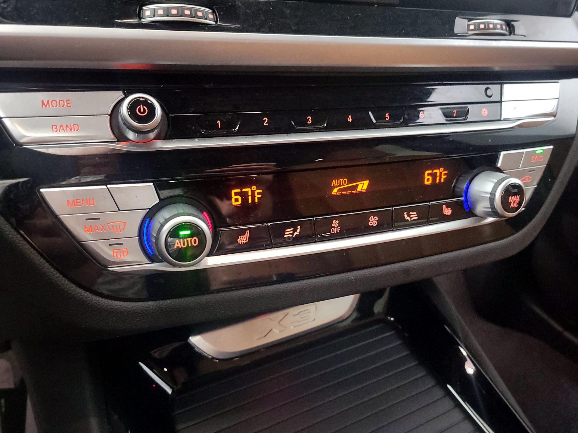 Thumbnail: 2021 BMW X3 - 17