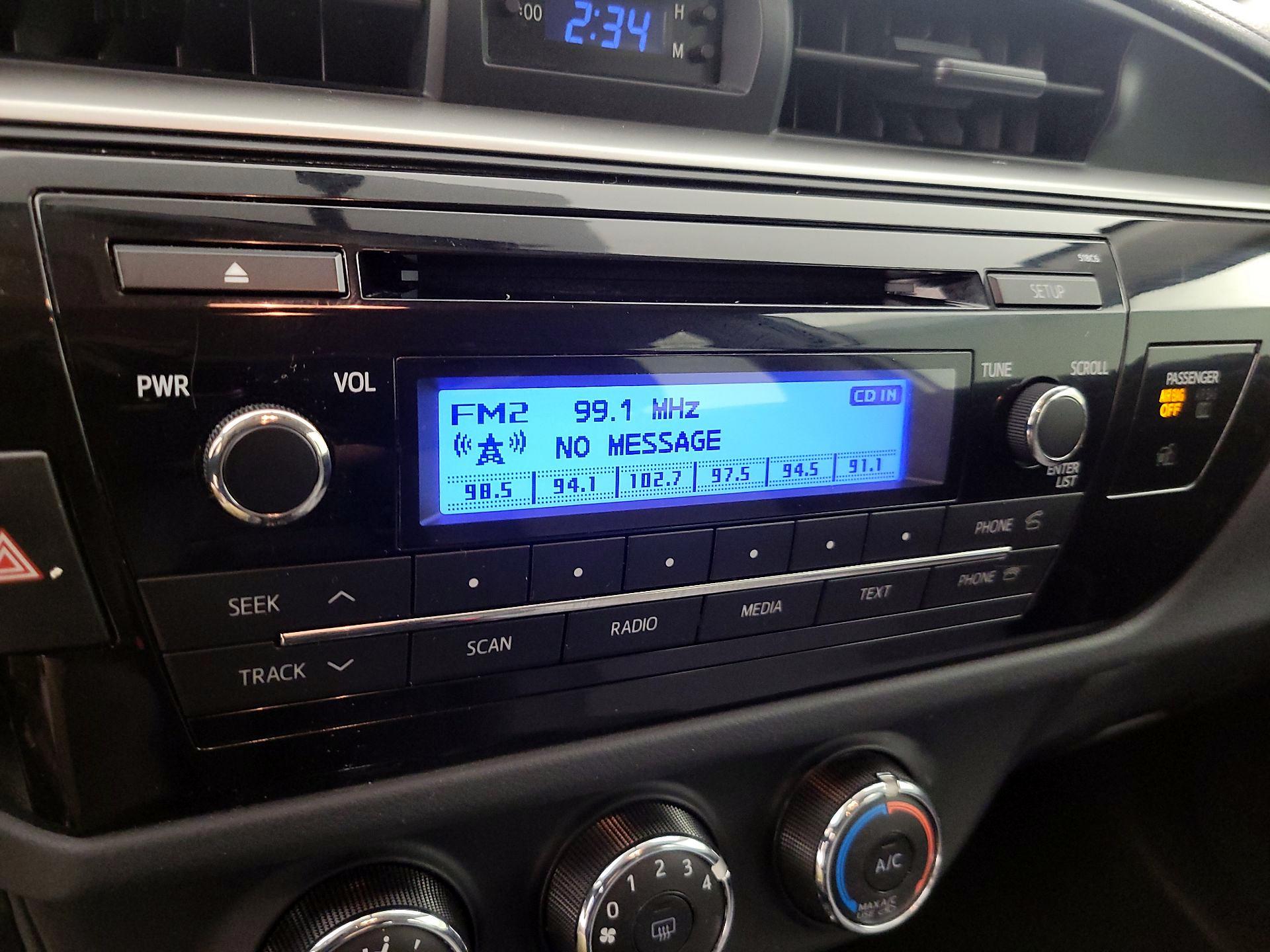 Thumbnail: 2015 Toyota Corolla - 14