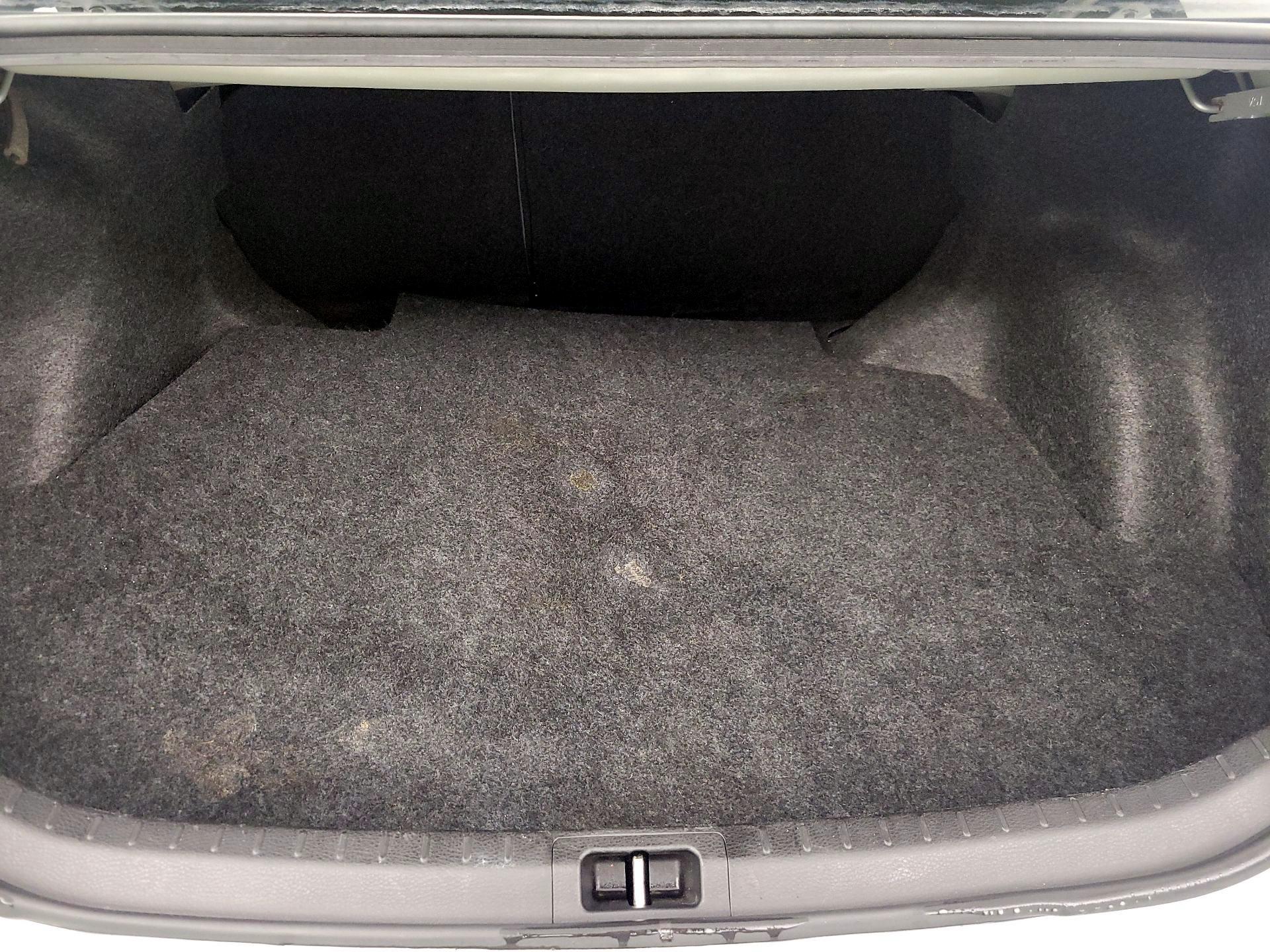 Thumbnail: 2015 Toyota Corolla - 19