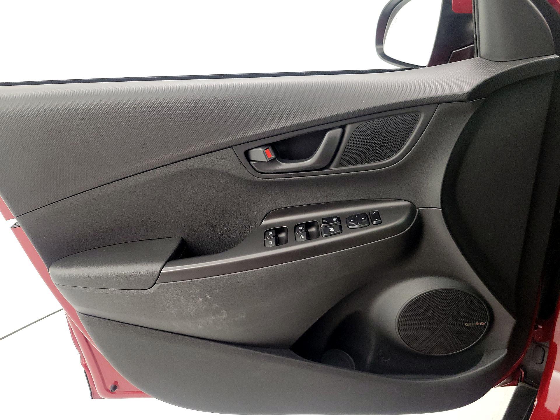 Thumbnail: 2021 Hyundai Kona - 12