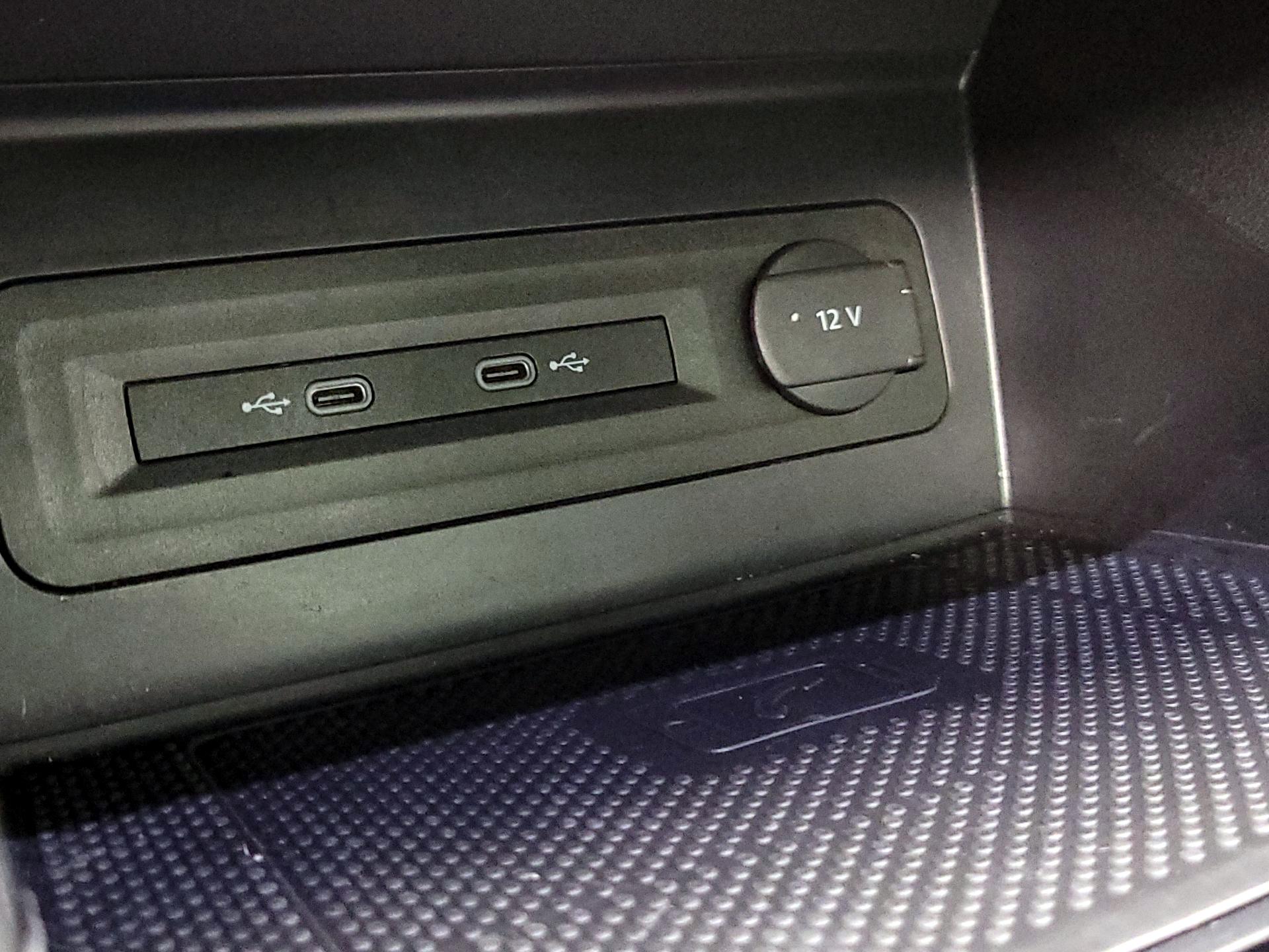 Thumbnail: 2022 Volkswagen Atlas - 18