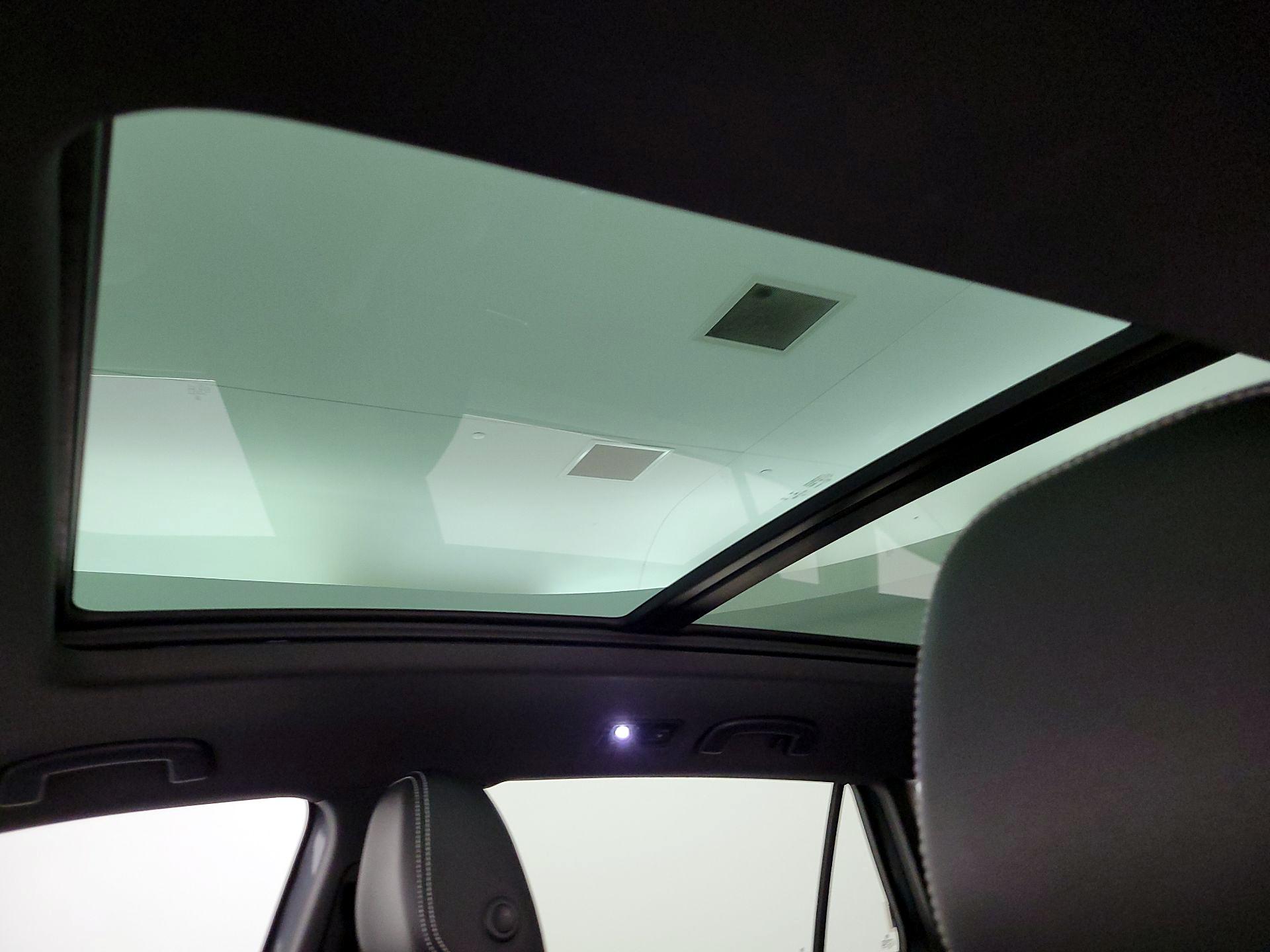 Thumbnail: 2022 Volkswagen Atlas - 19