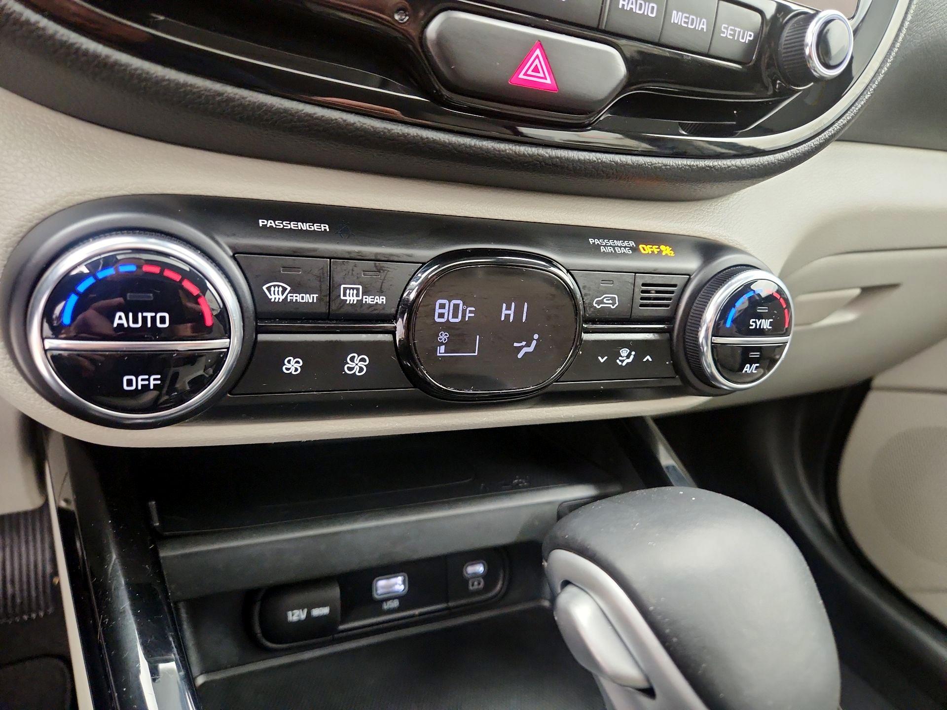 Thumbnail: 2023 Kia Soul - 17