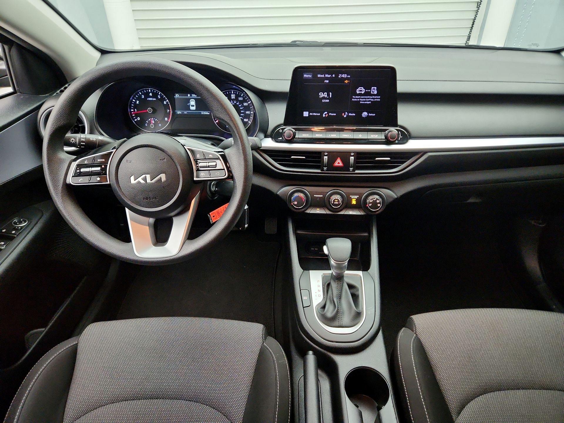 Thumbnail: 2024 Kia Forte - 9